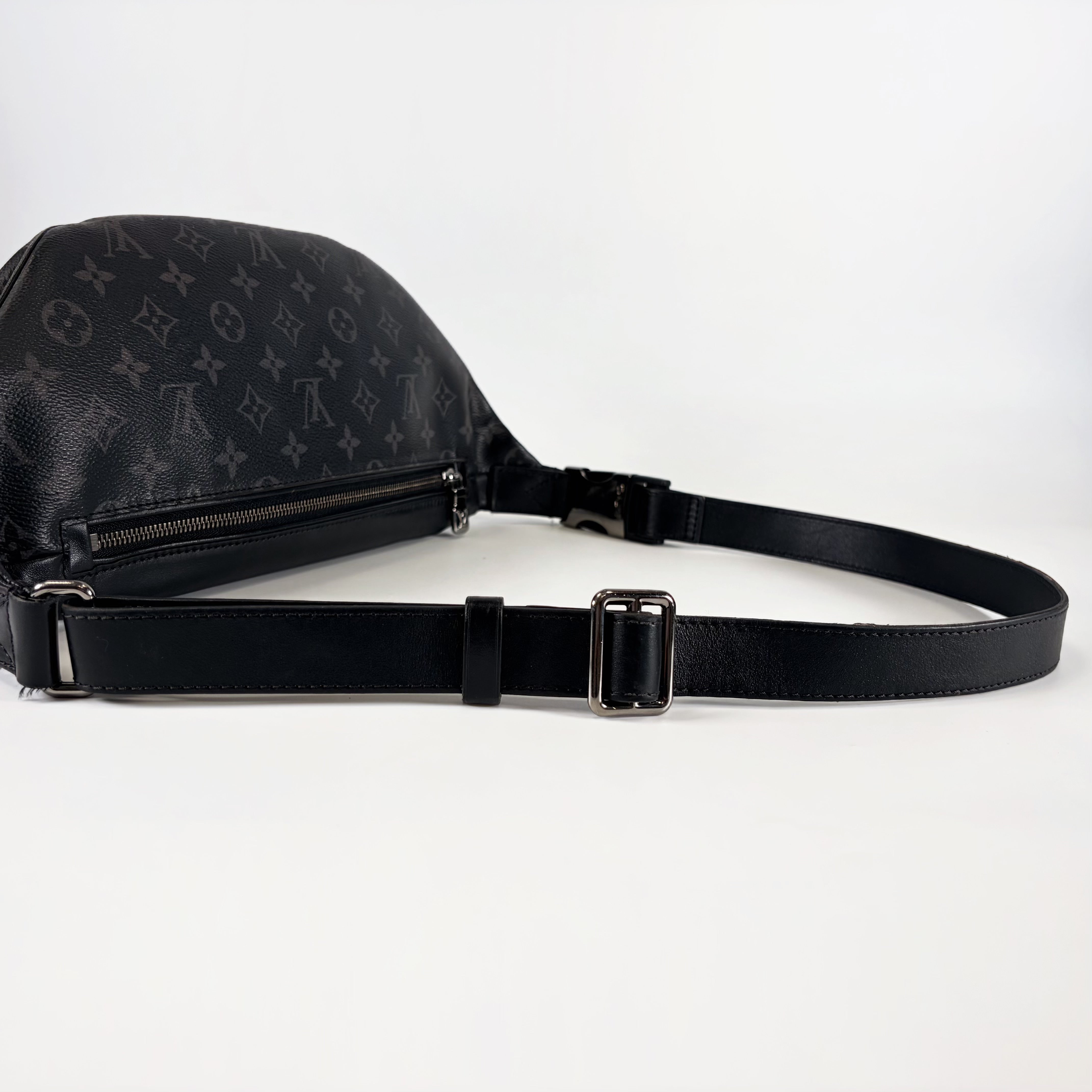2602 secondhand LV brand bag M46035 Discovery Bam PM IC