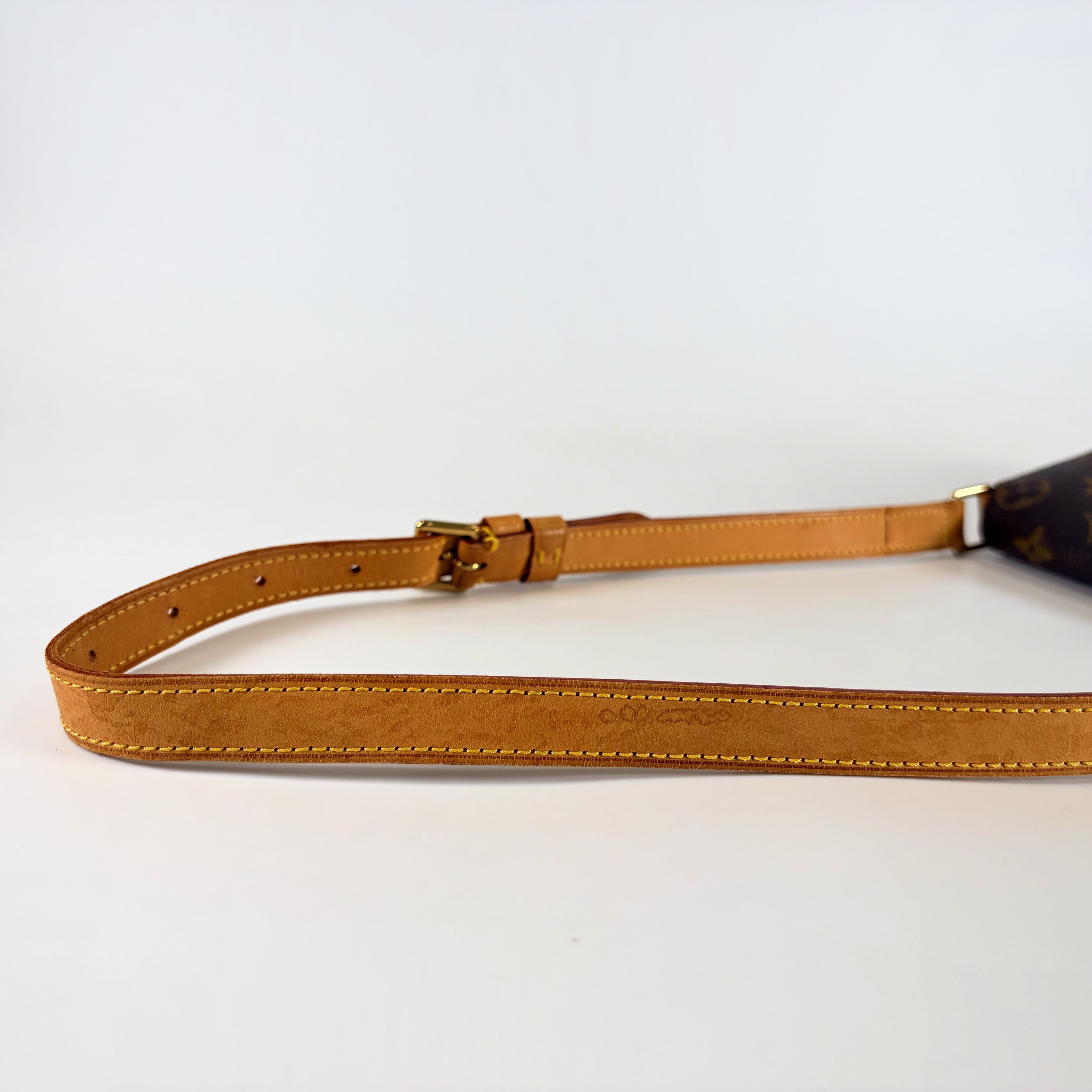 2602 secondhand LV Monogram Musette salsa M51258 LW0030