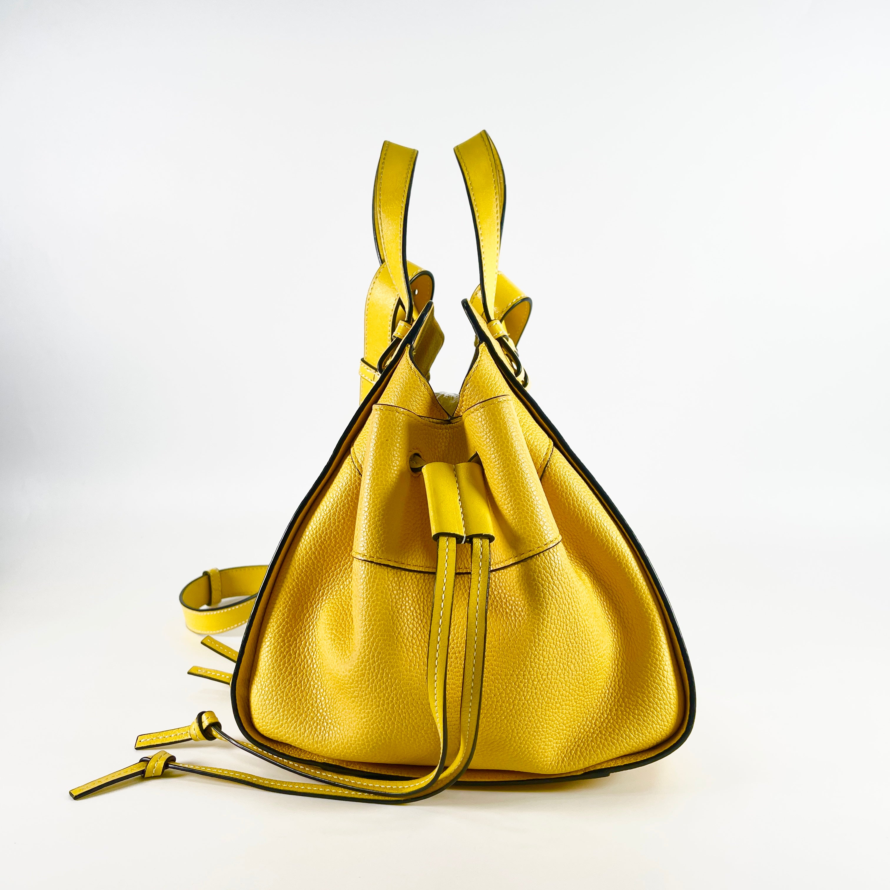 2602 secondhand LOEWE hammock Small leather 2WAY hand bag Yellow