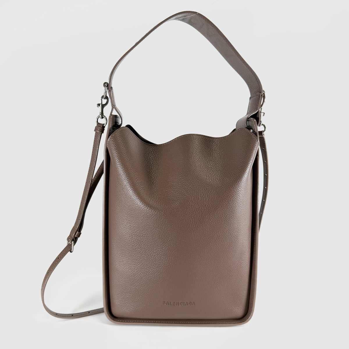 2607 secondhand BALENCIAGA North South Greige