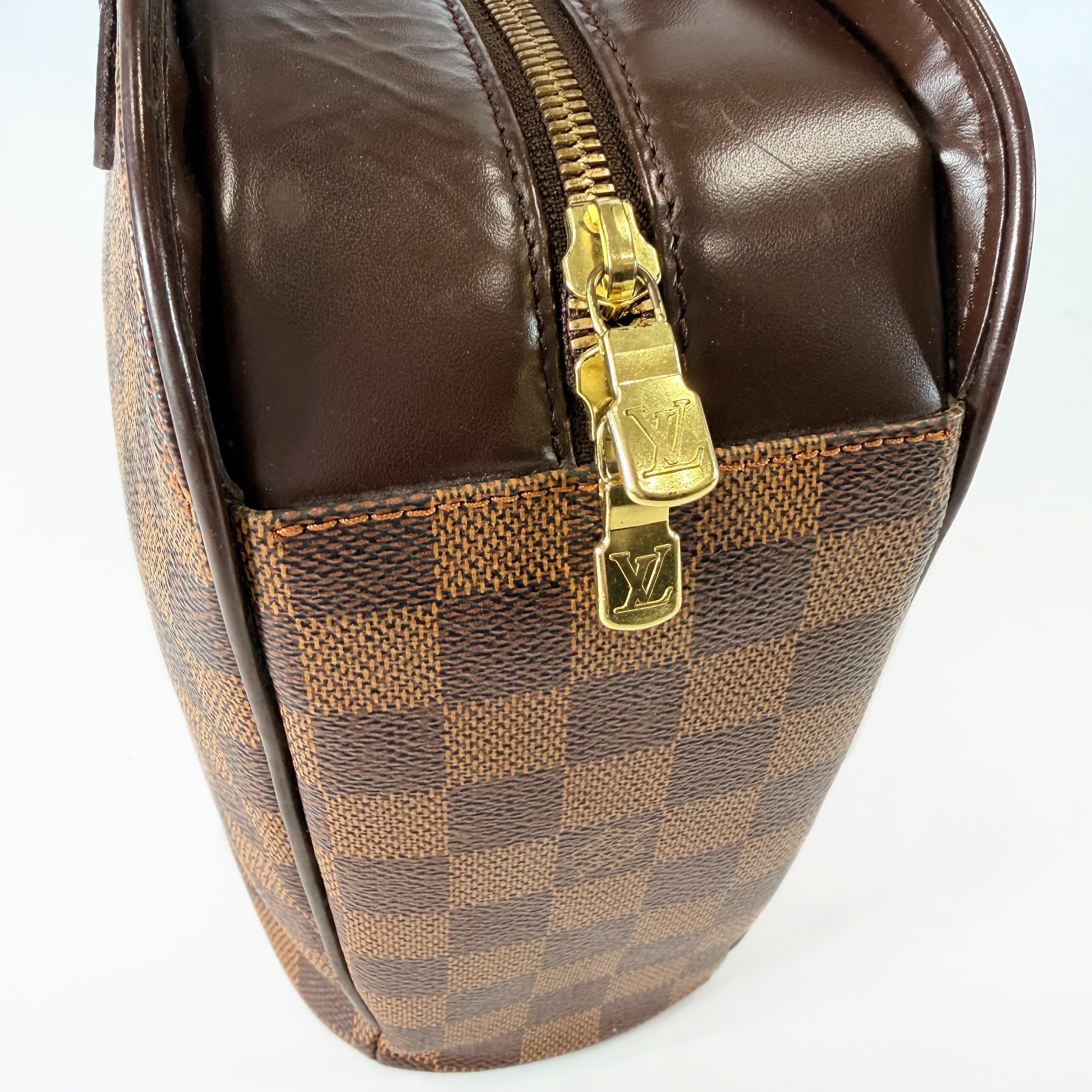 2602 secondhand LV Damier Saria Horizontal
