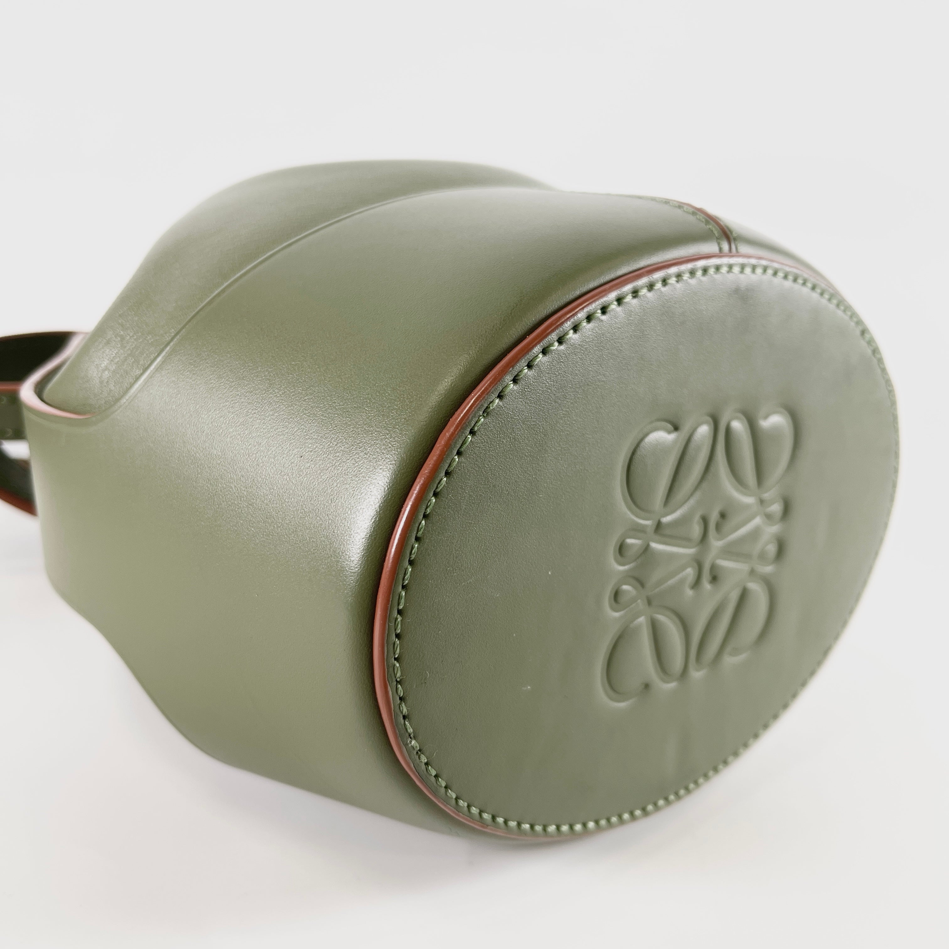 2603 secondhand LOEWE balloon bag leather 2WAY Shoulder bag green