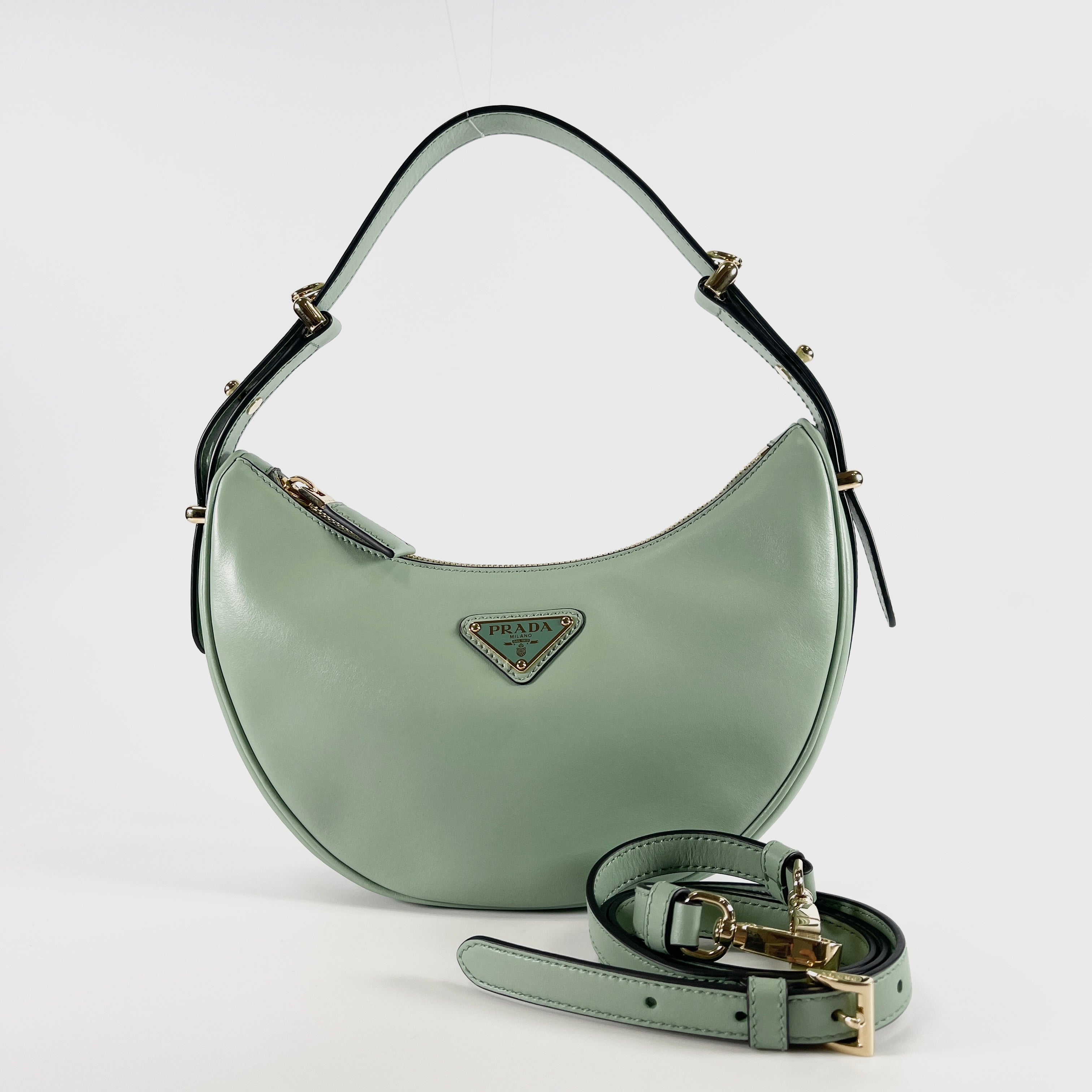 2603 secondhand PRADA Small back