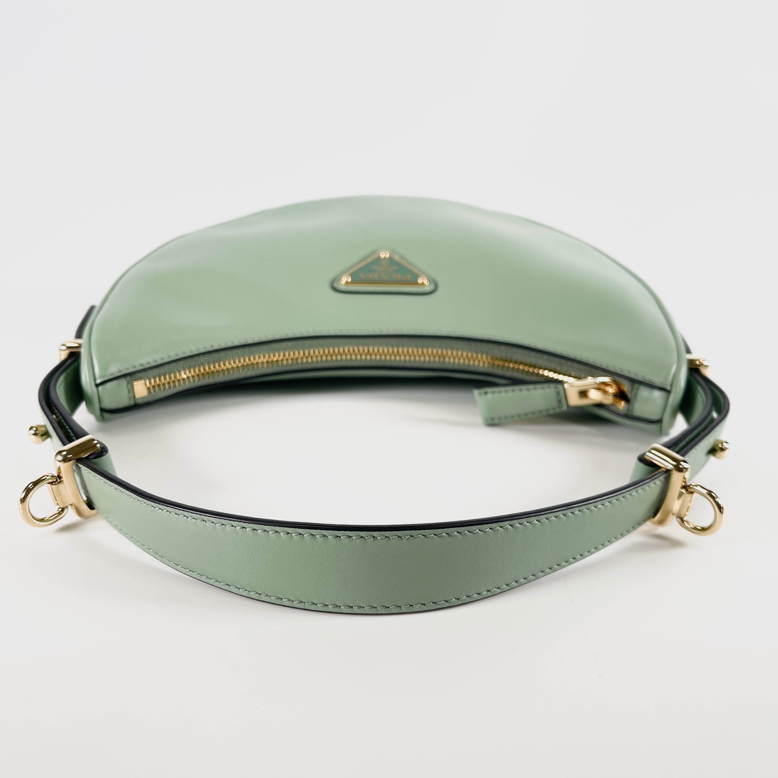 2603 secondhand PRADA Small back