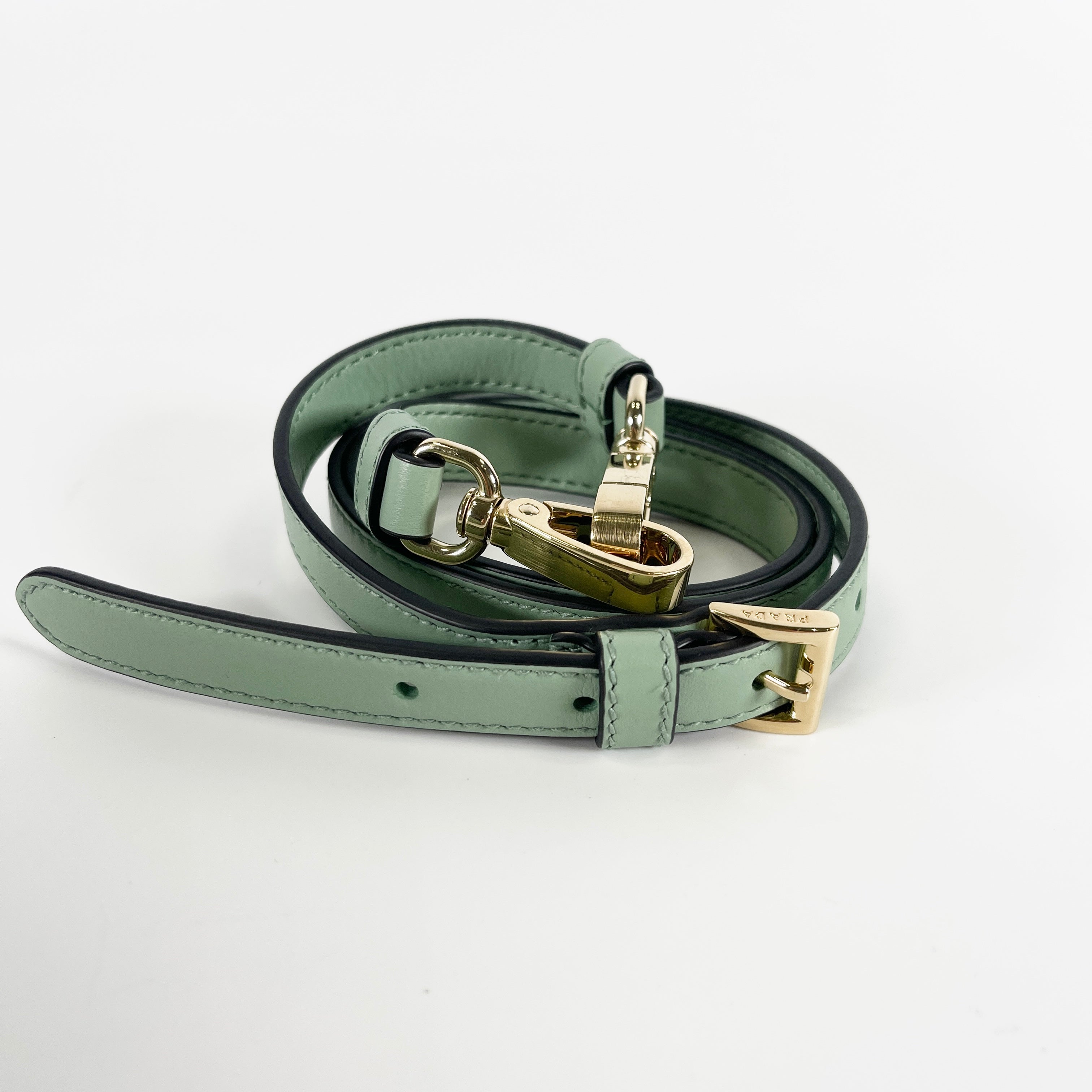 2603 secondhand PRADA Small back