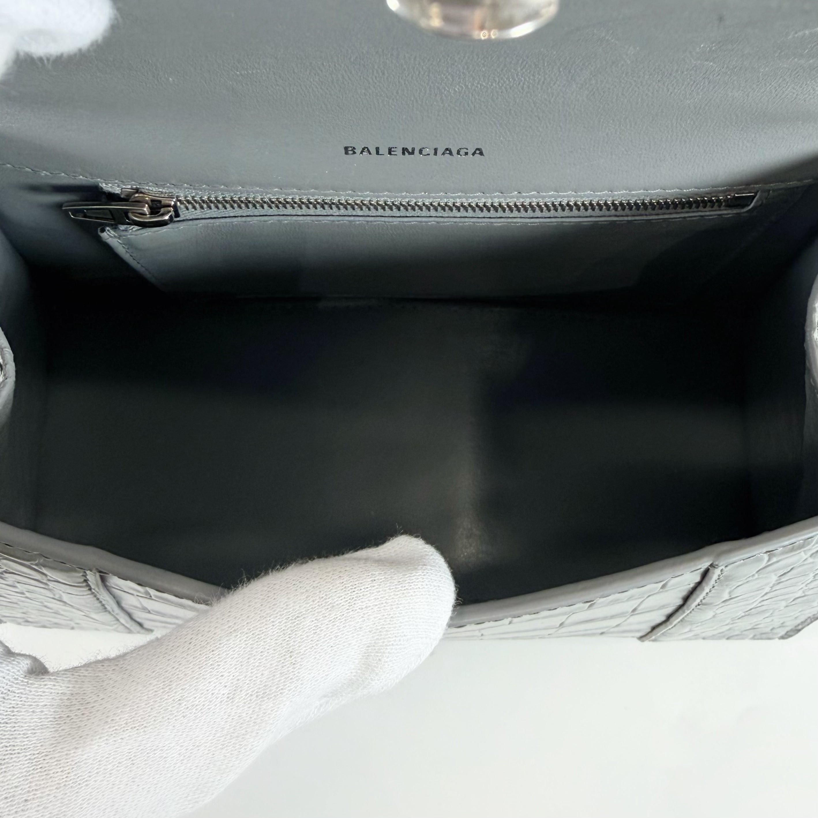 2603 secondhand BALENCIAGA Small Hourglass ring bag