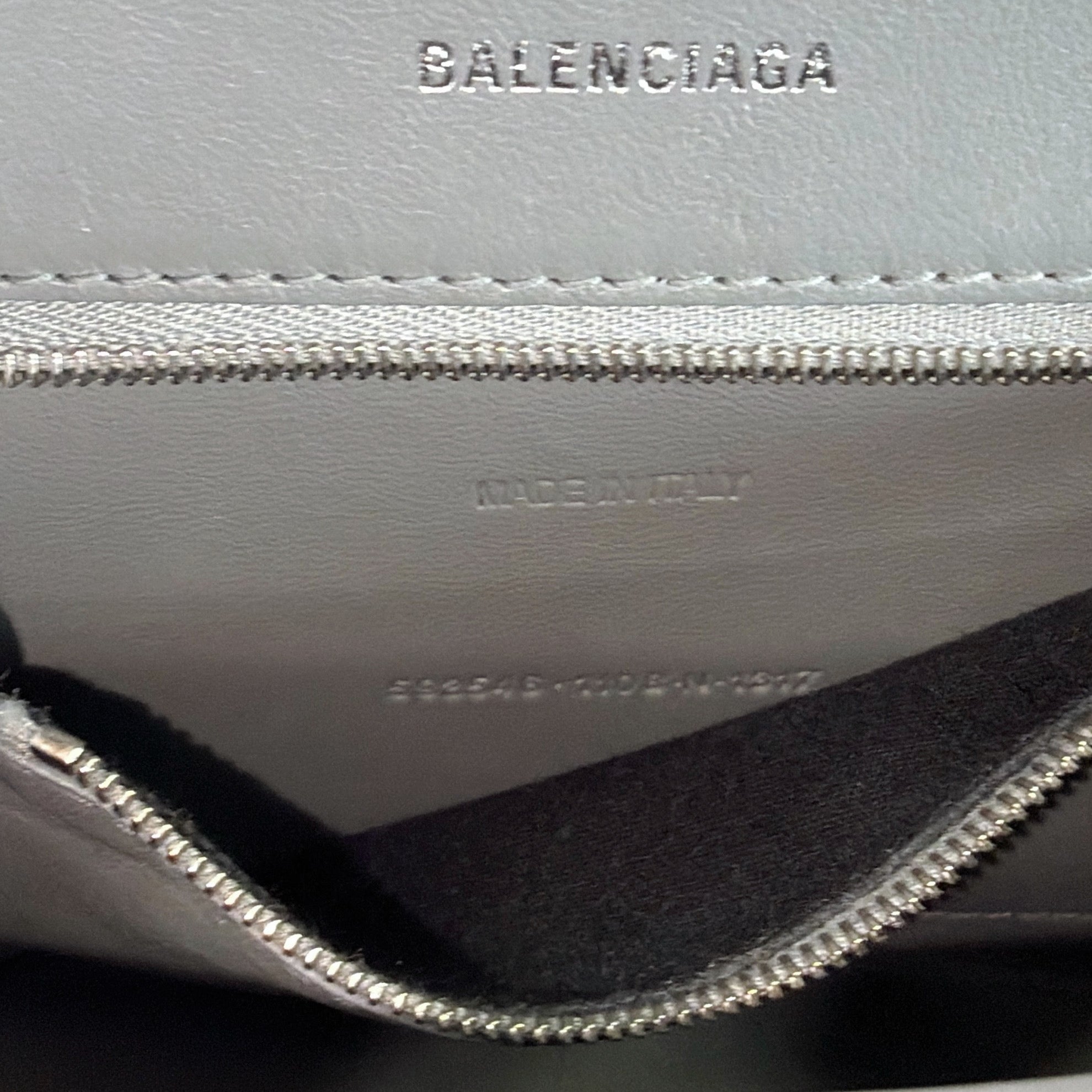 2603 secondhand BALENCIAGA Small Hourglass ring bag