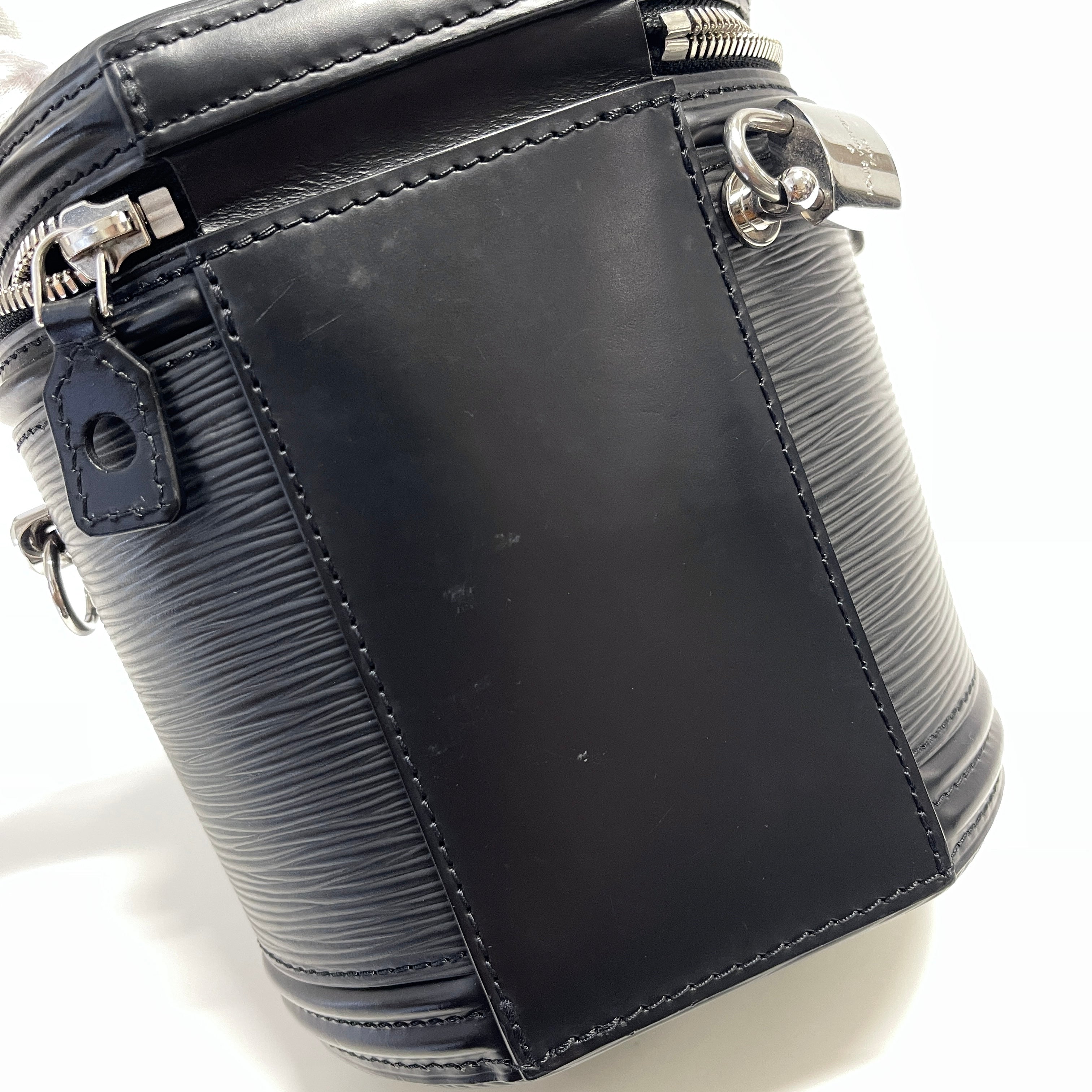 2603 secondhand LV hand Shoulder bag