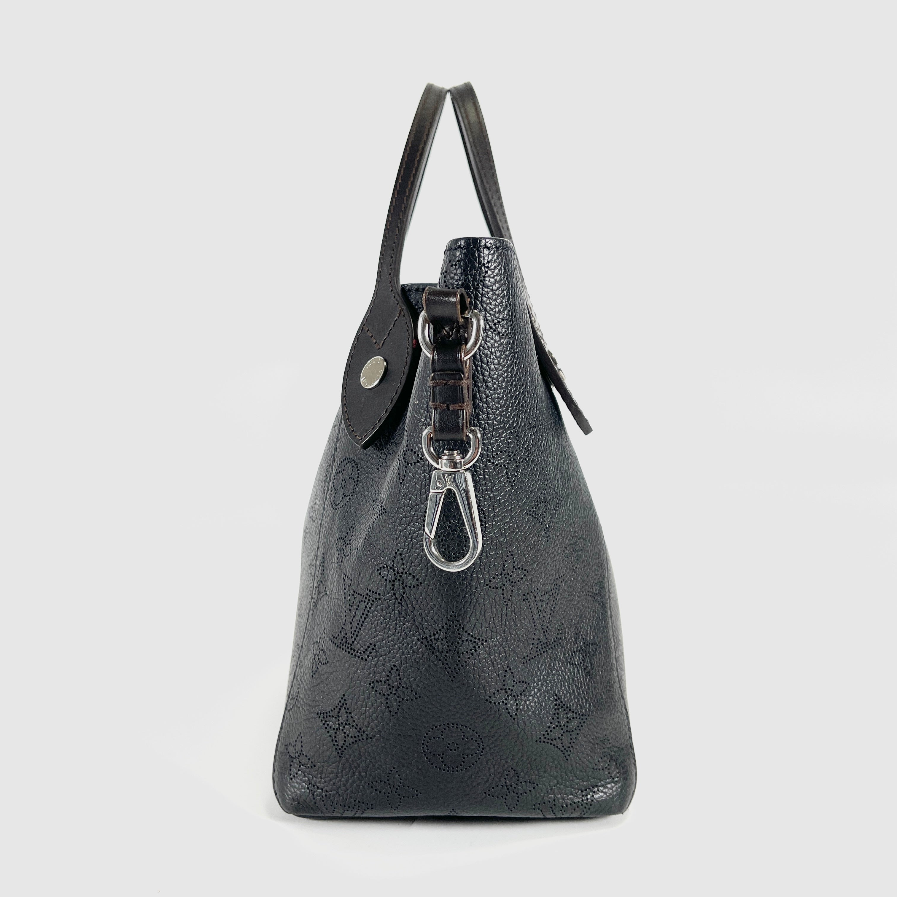 2603 secondhand LV