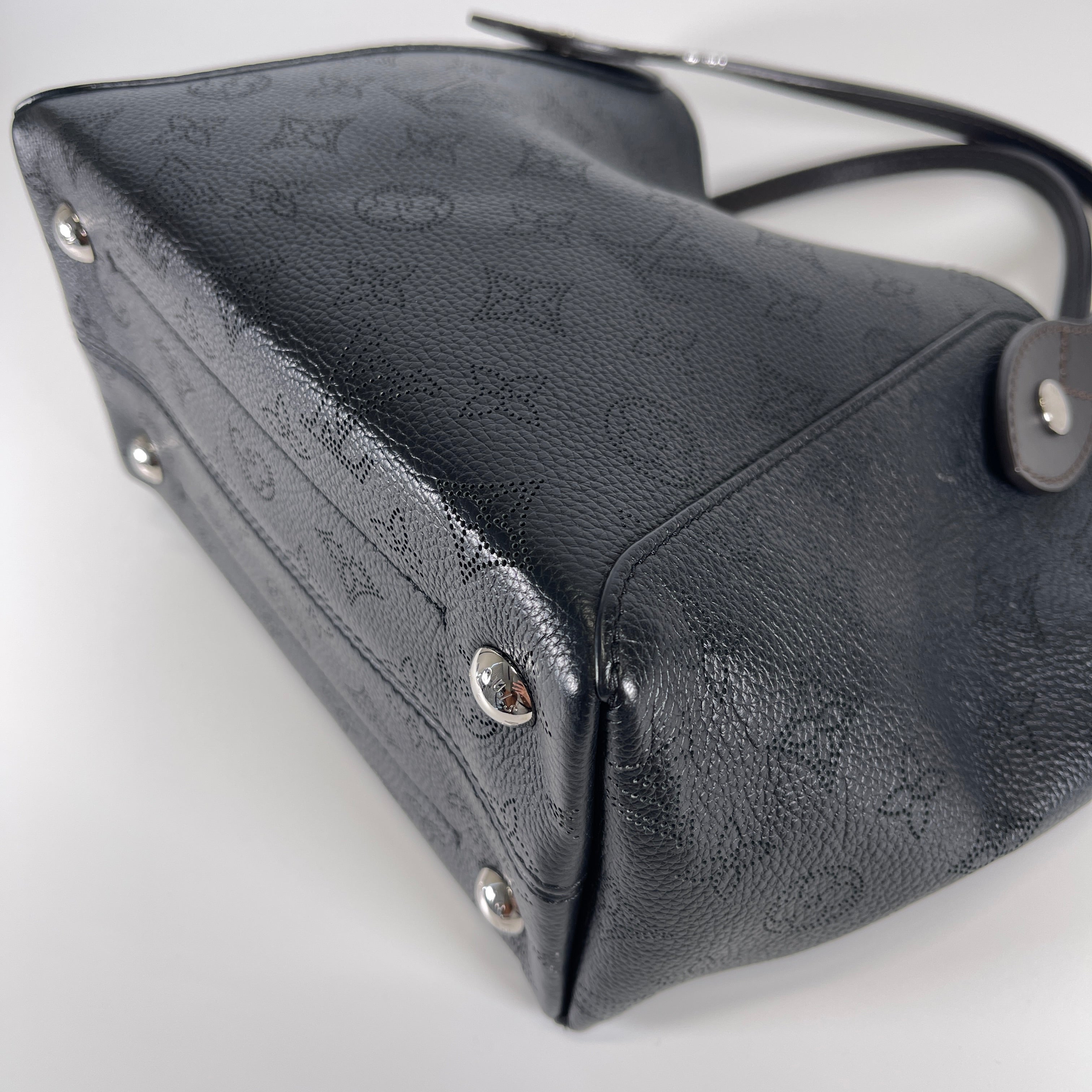 2603 secondhand LV