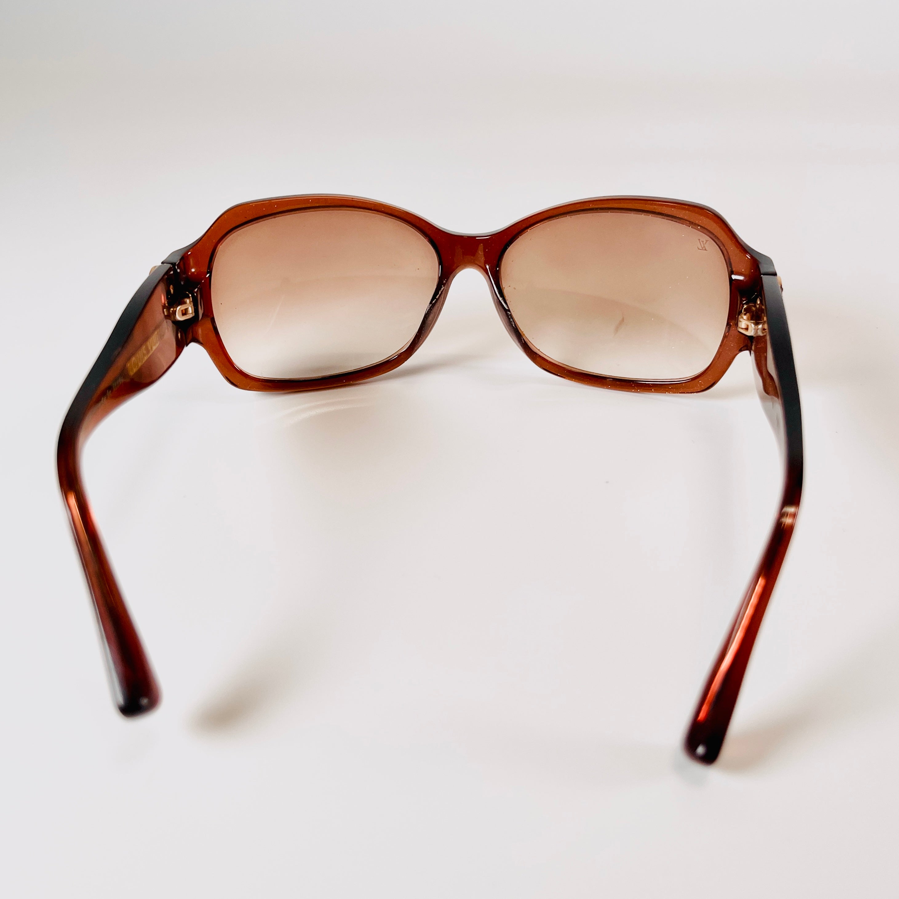 2606 secondhand LV Sunglasses / Eyewear