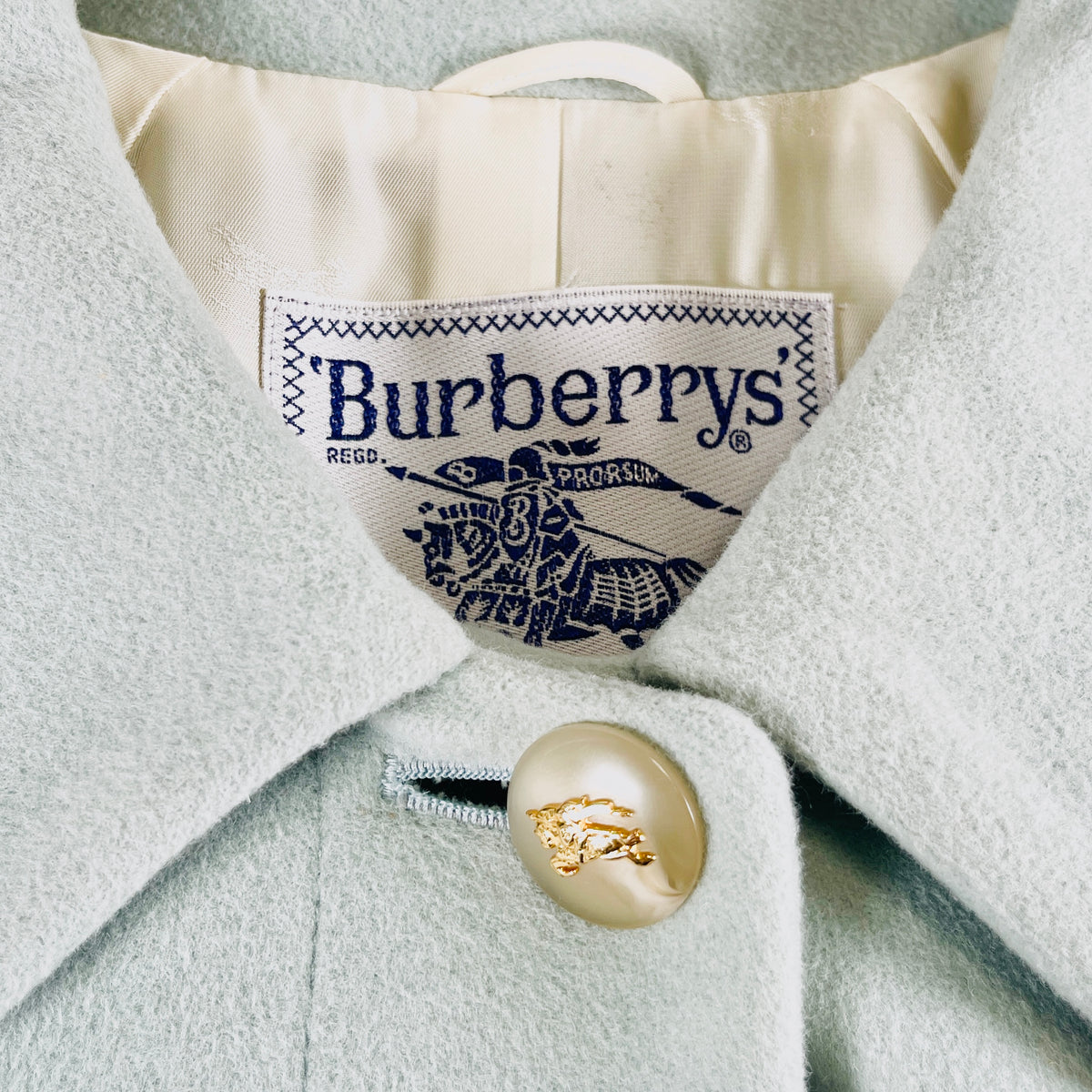 2606 secondhand BURBERRY coat
