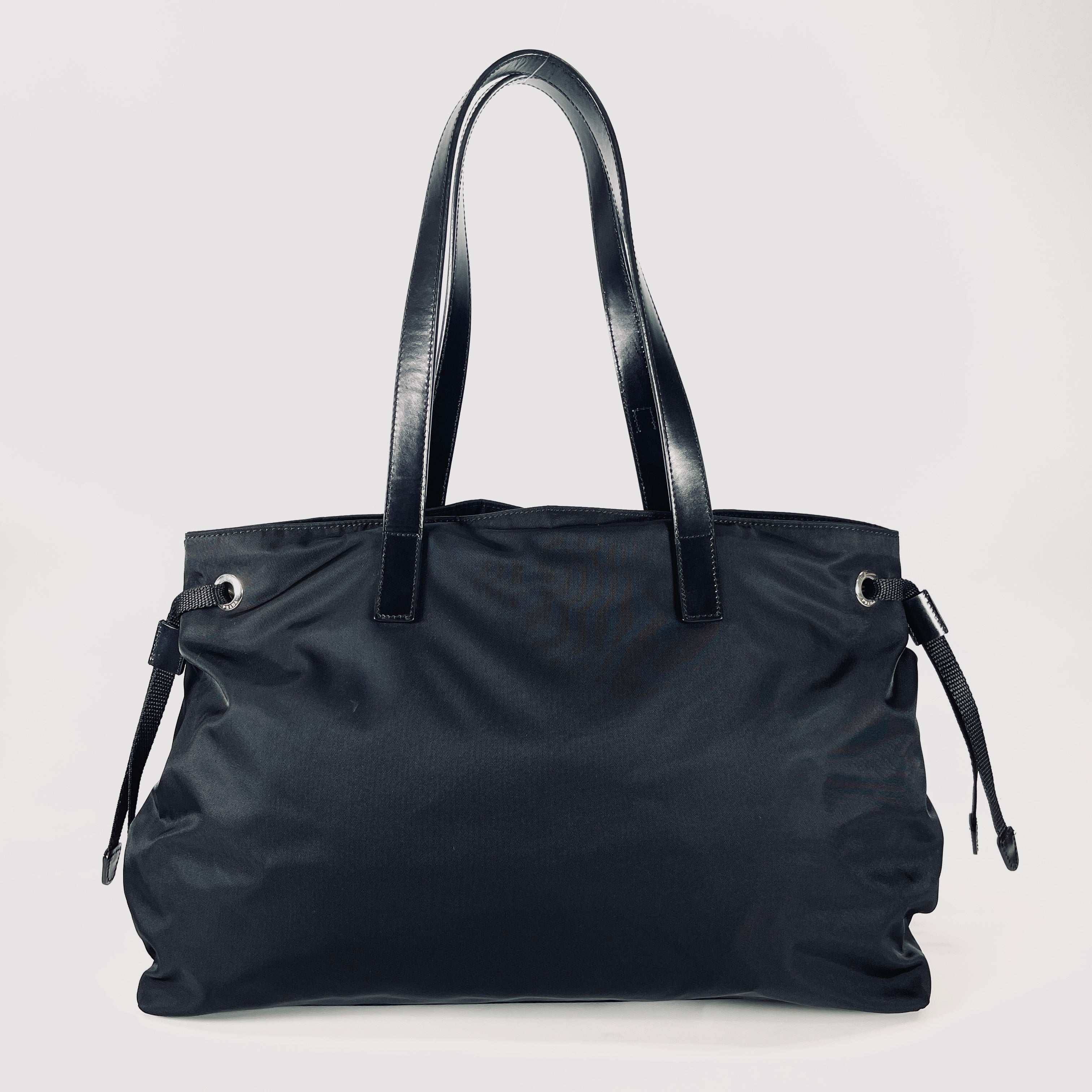 2605 secondhand PRADA nylon Tote Bag