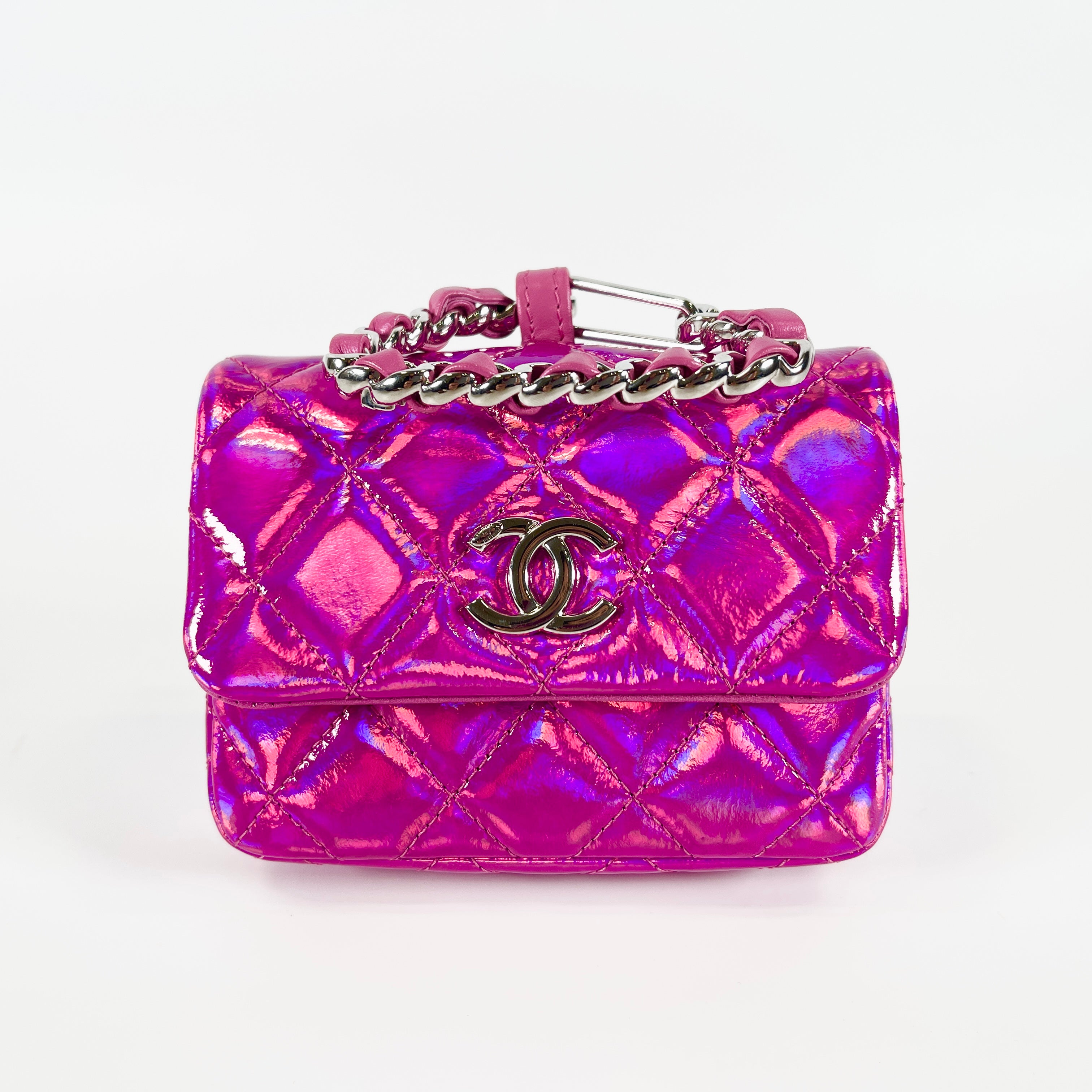 2604 secondhand CHANEL brand bag patent charm