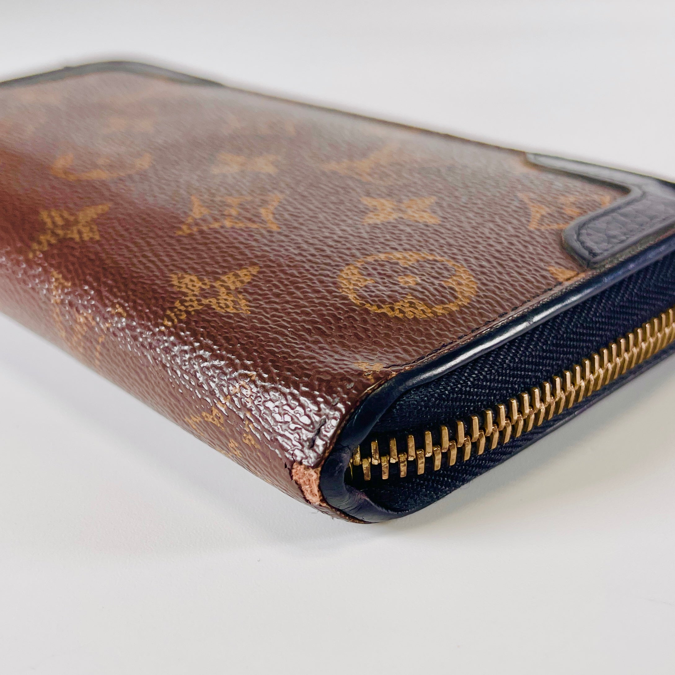 2605 secondhand LV Macassar Zippy Dragon Brown IC