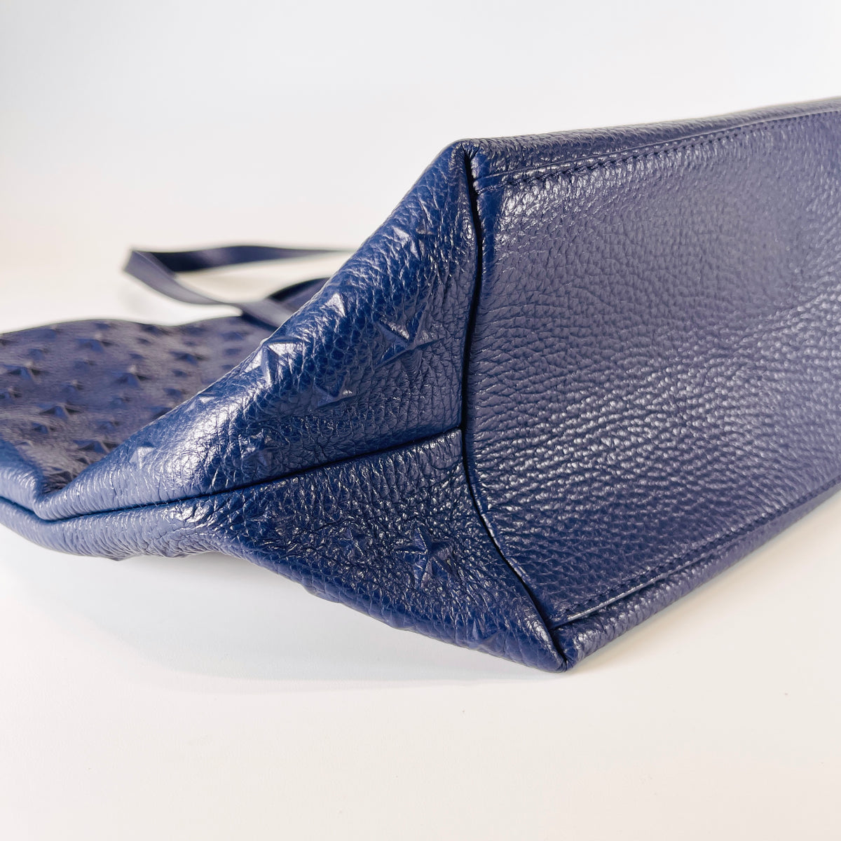 2607 secondhand JIMMYCHOO Tote Navy