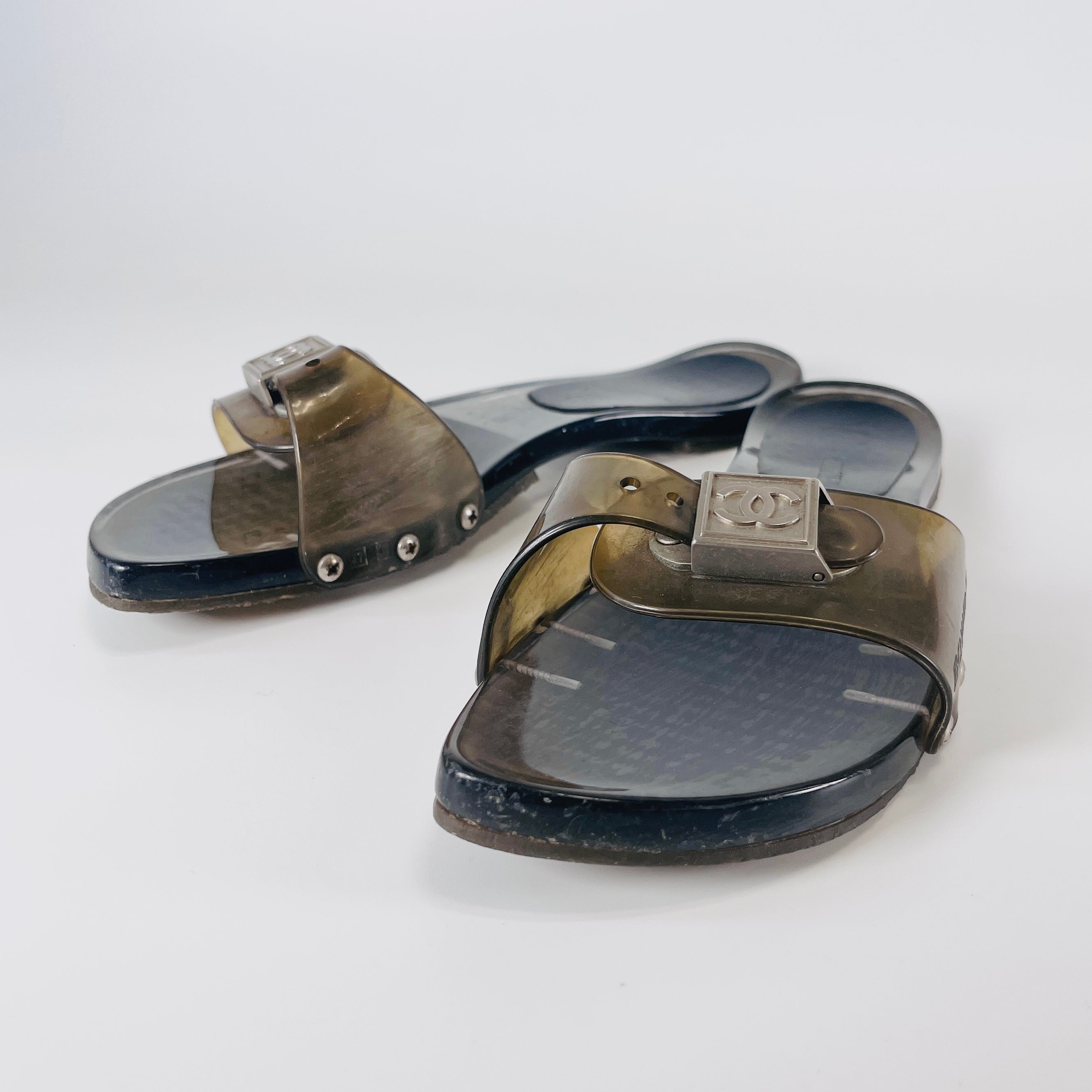 2606 secondhand CHANEL Sandals