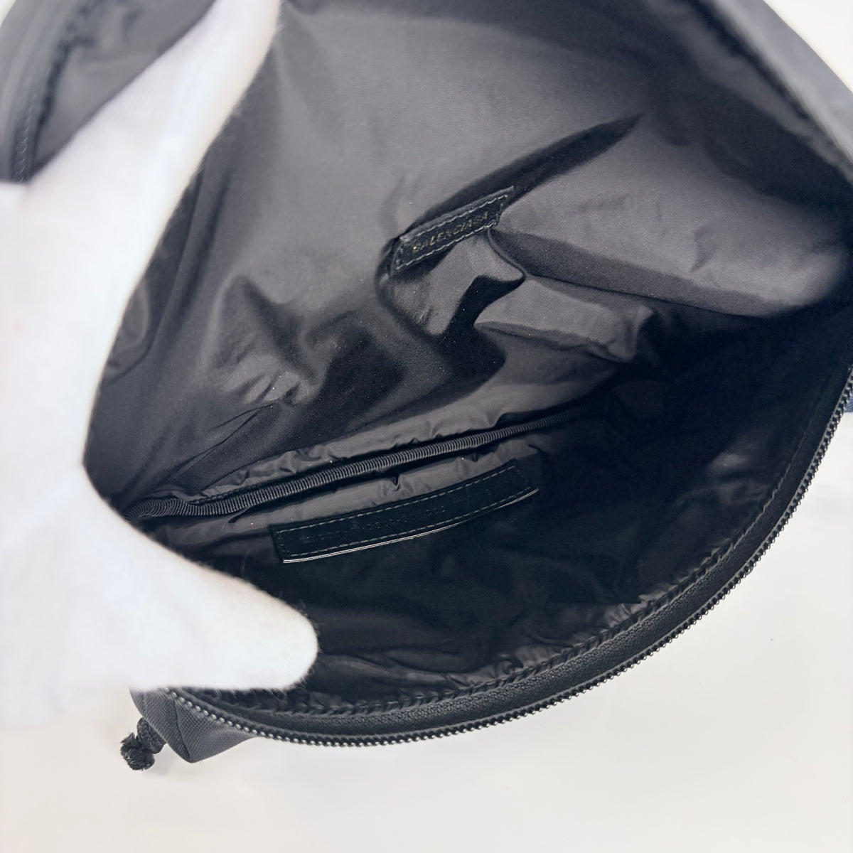 2605 secondhand BALENCIAGA Body Bag