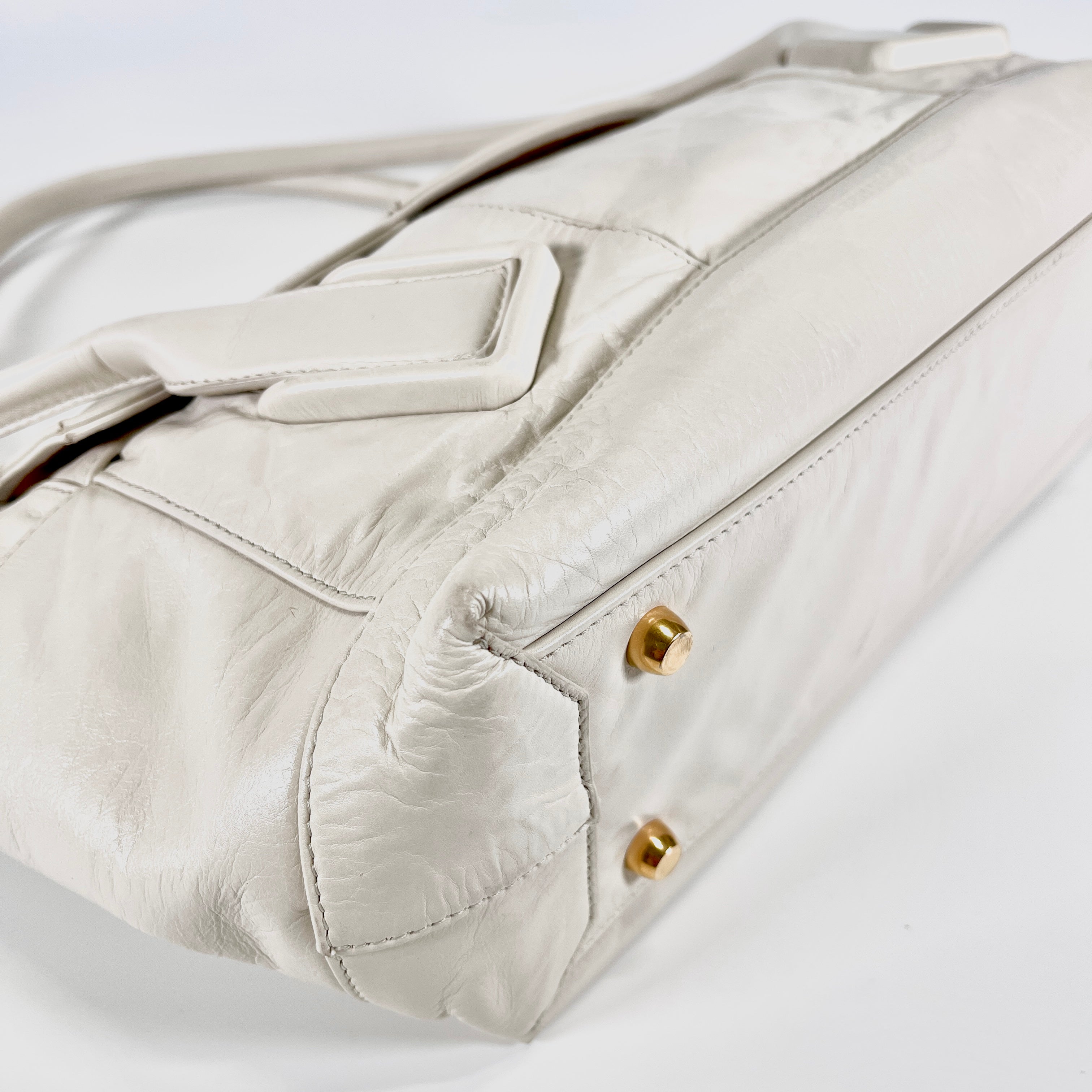 2605 secondhand BOTTEGAVENETA Arco off white