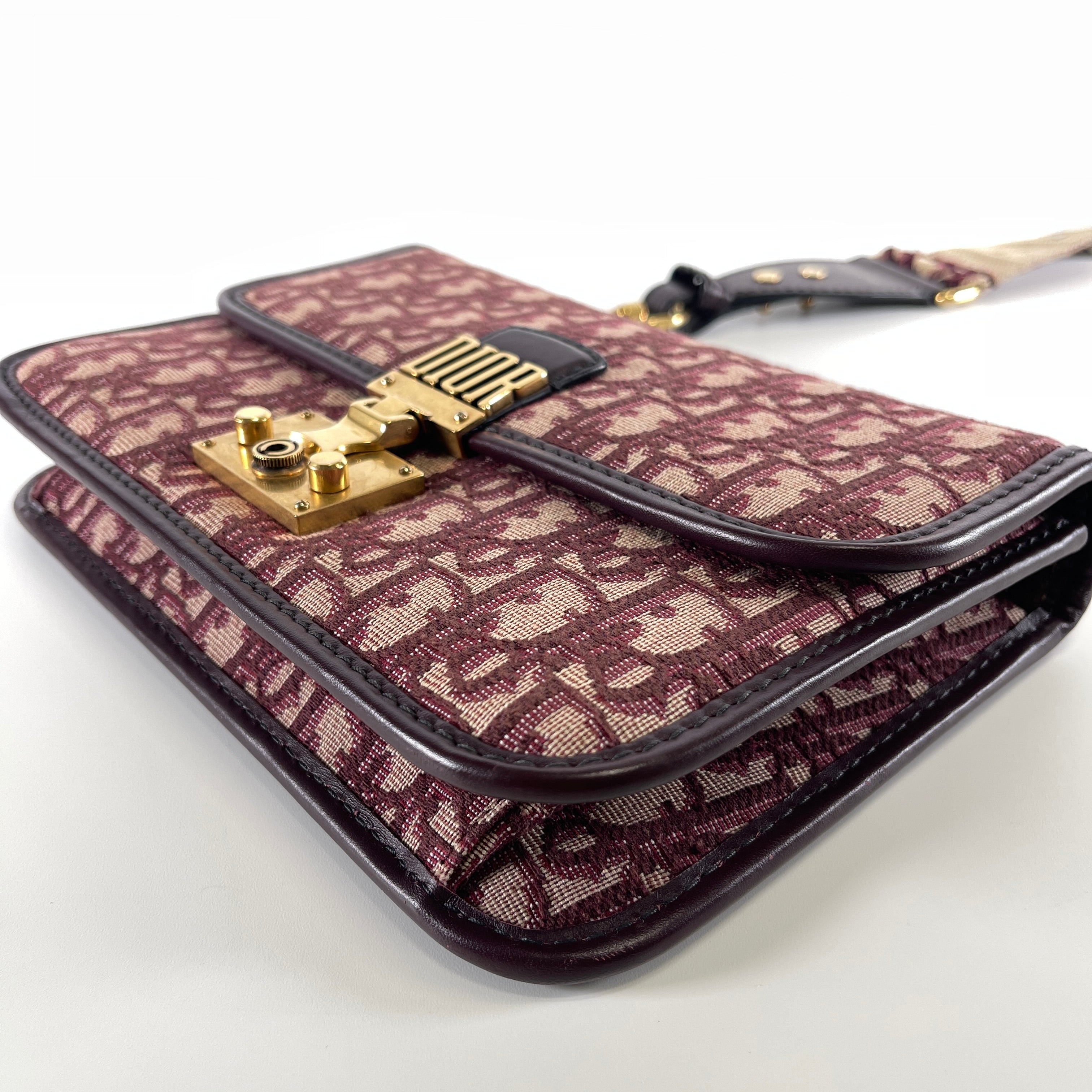 2605 secondhand CD of leak Addict canvas × leather Shoulder bag Bordeaux