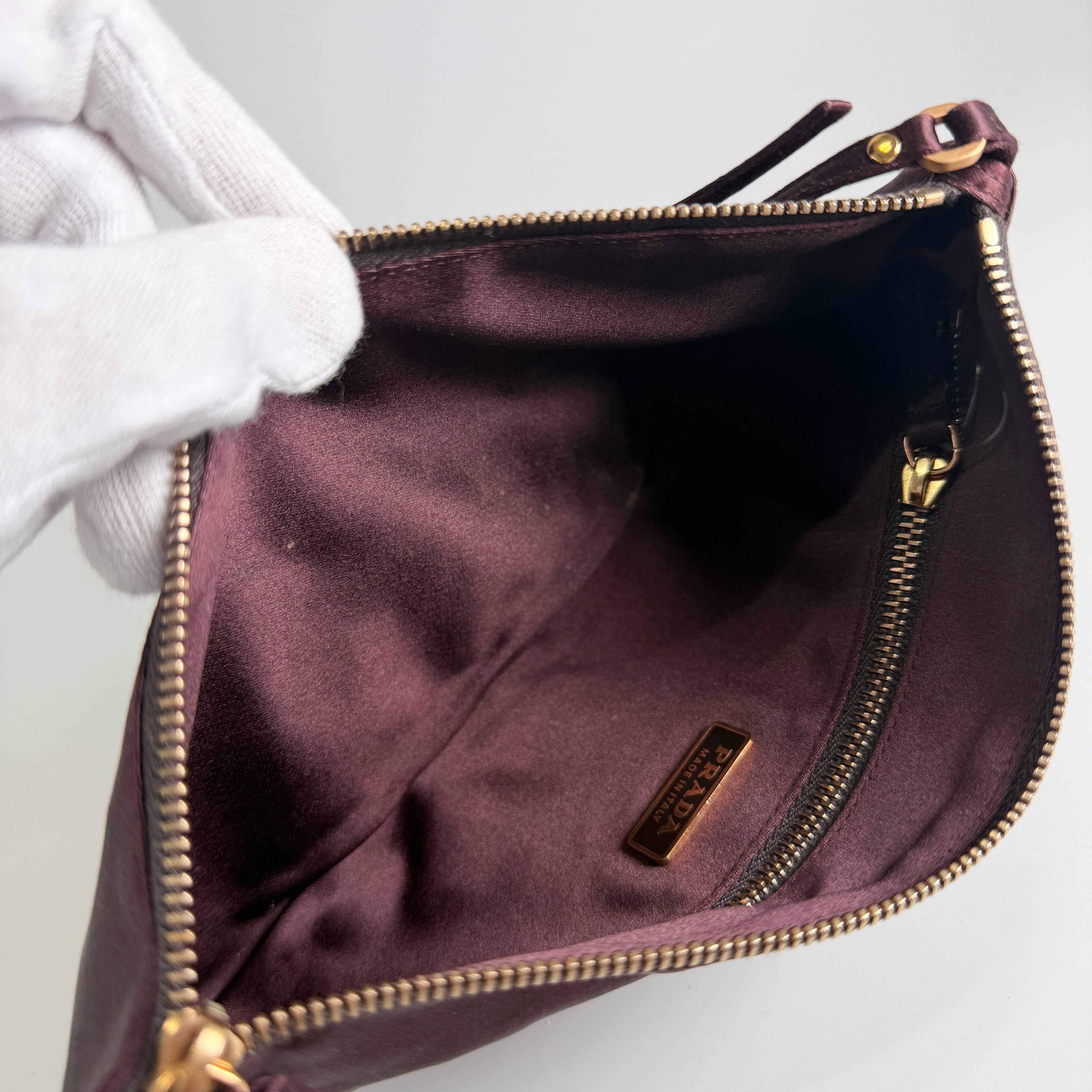 2607 secondhand PRADA nylon pouch