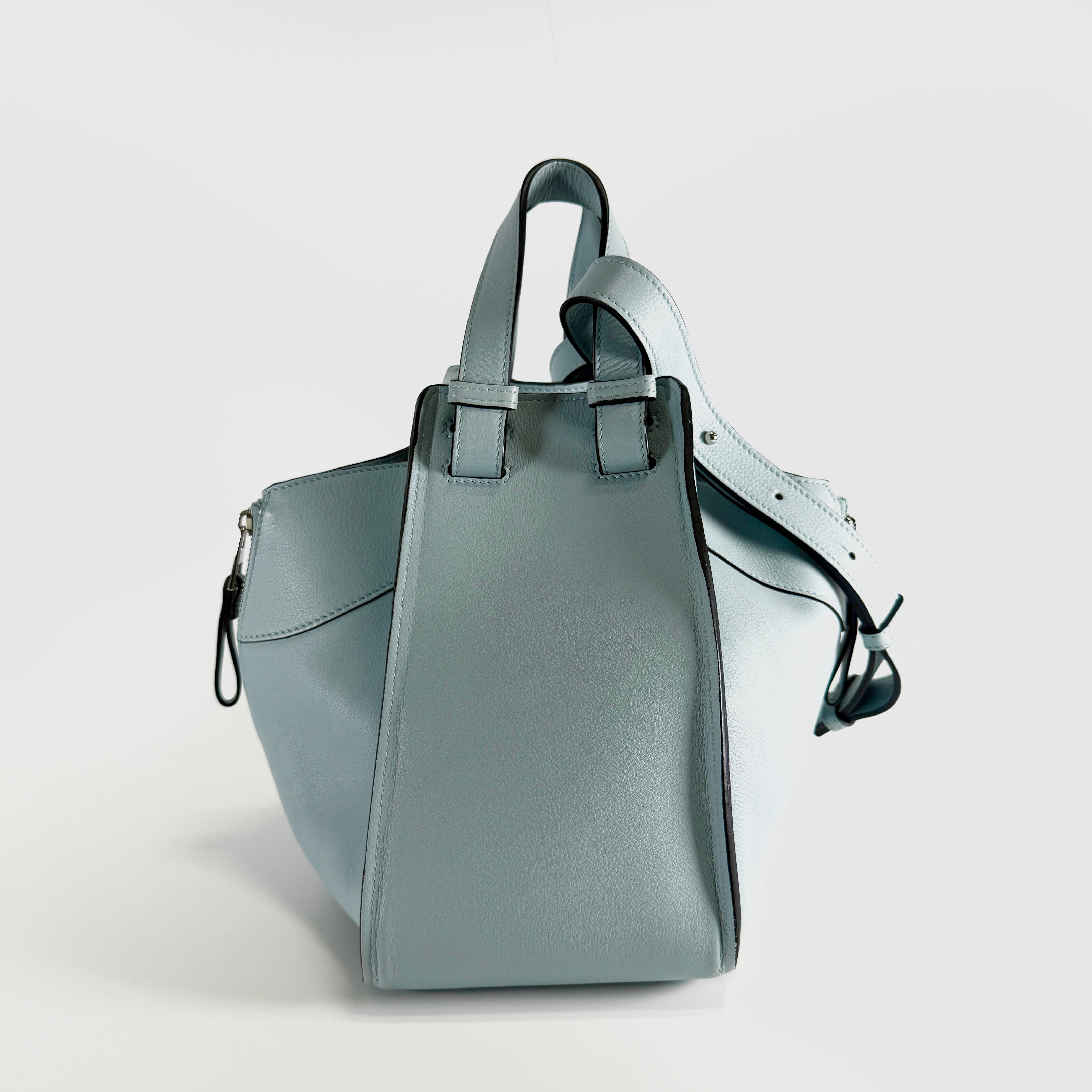 2604 secondhand LOEWE bag hammock Small Light blue / rain leather