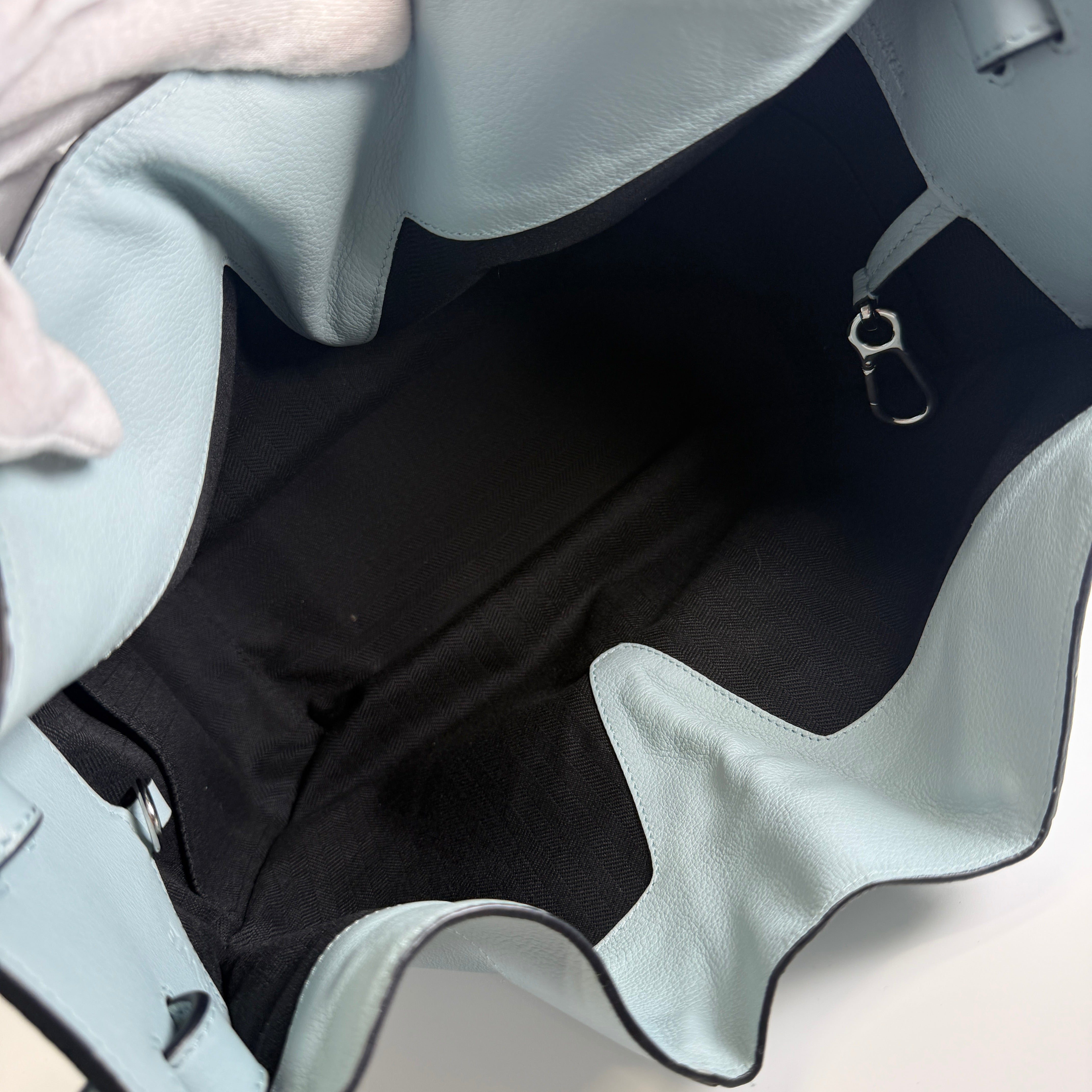 2604 secondhand LOEWE bag hammock Small Light blue / rain leather