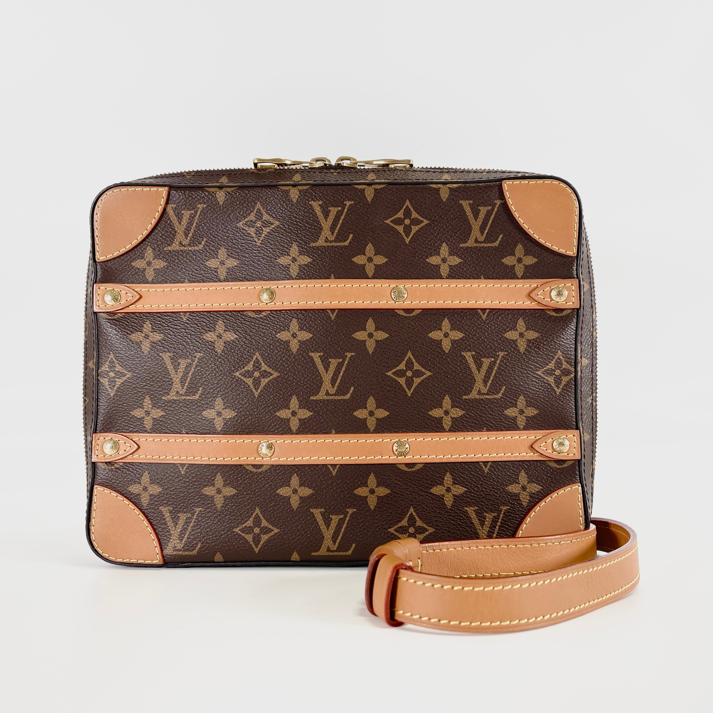 2605 secondhand LV brand bag