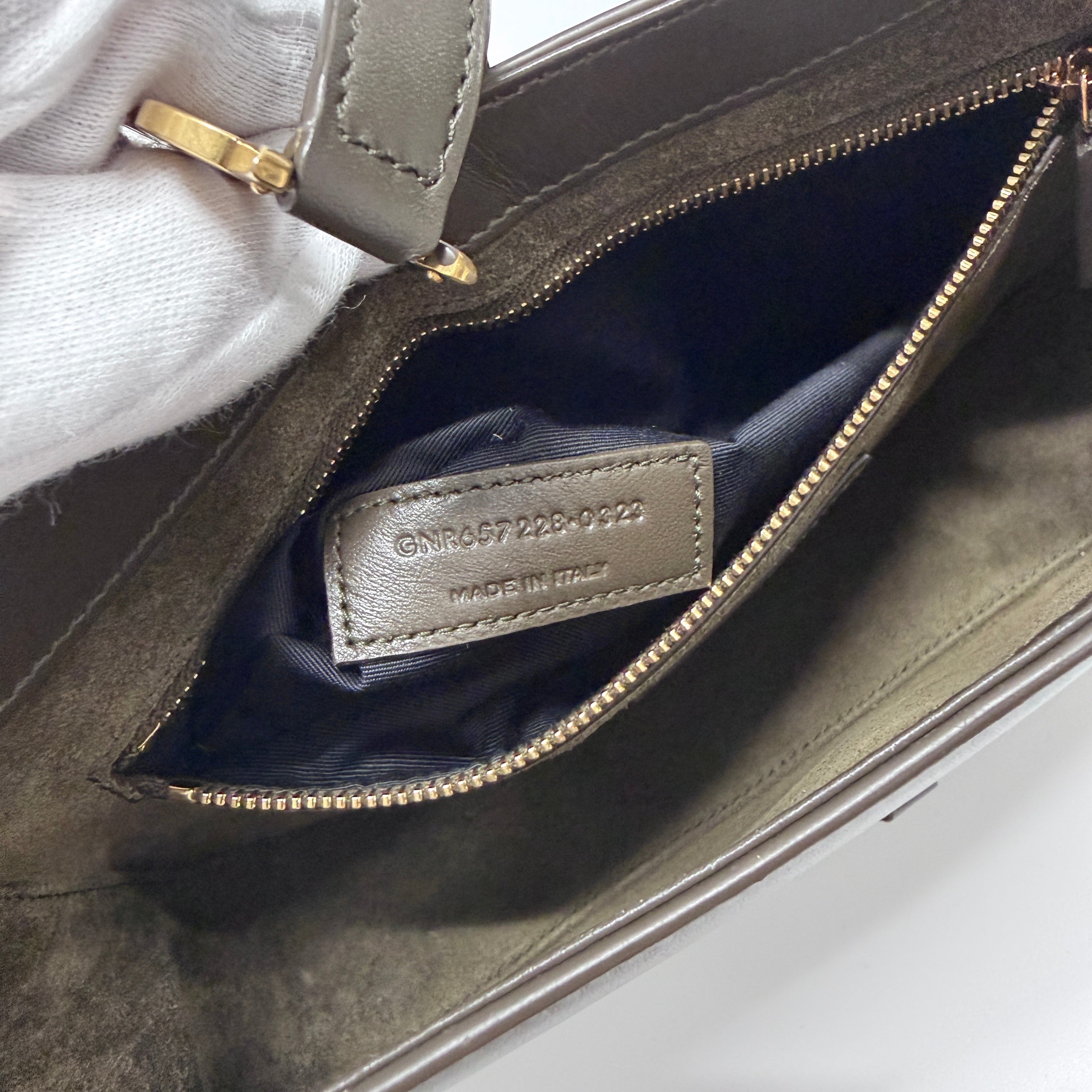 2604 secondhand SAINTLAURENT LE 5 A 7 hand bag