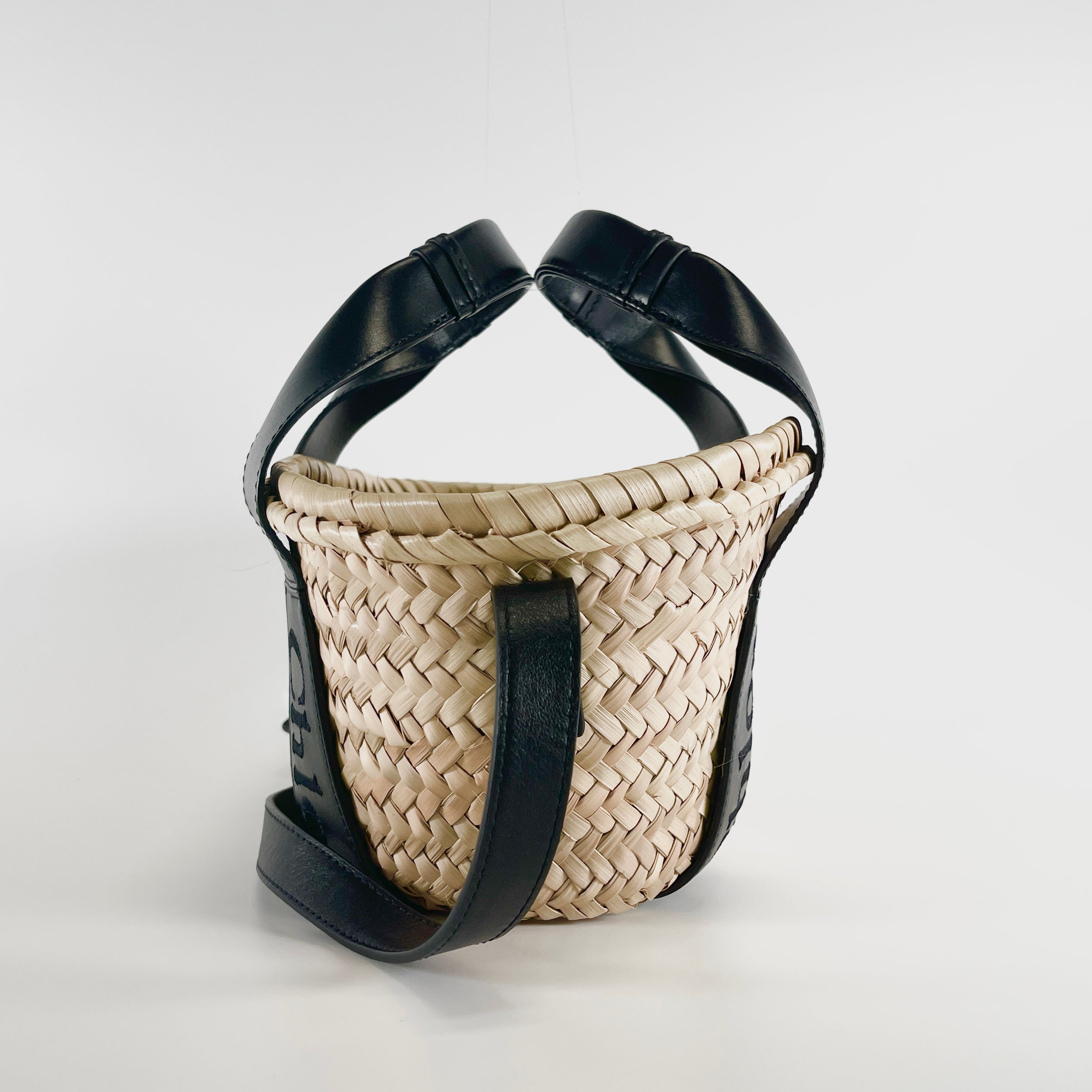 2604 secondhand Chloe basket bag 2WAY straw black