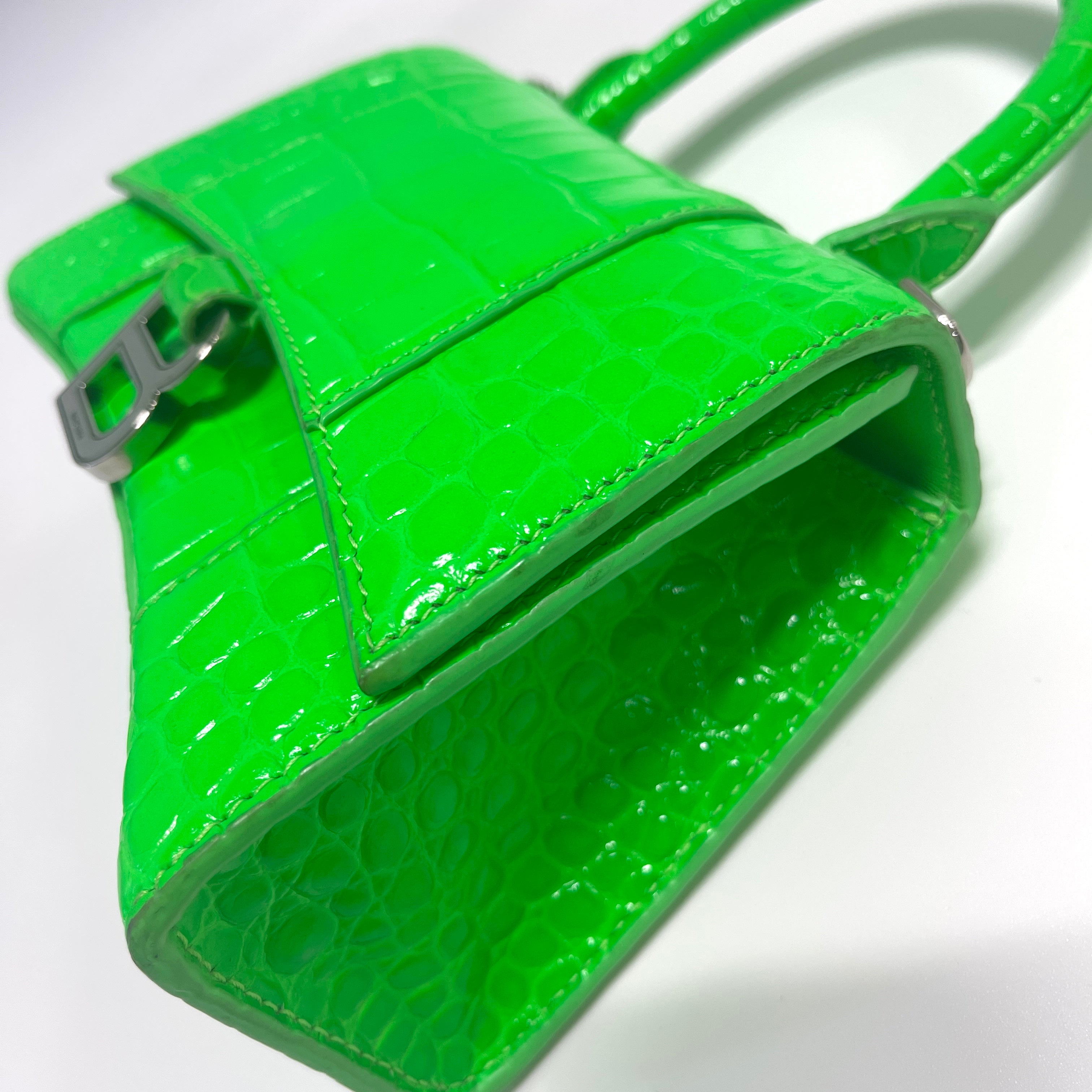 2604 secondhand BALENCIAGA Hourglass XS 2way Shoulder bag green