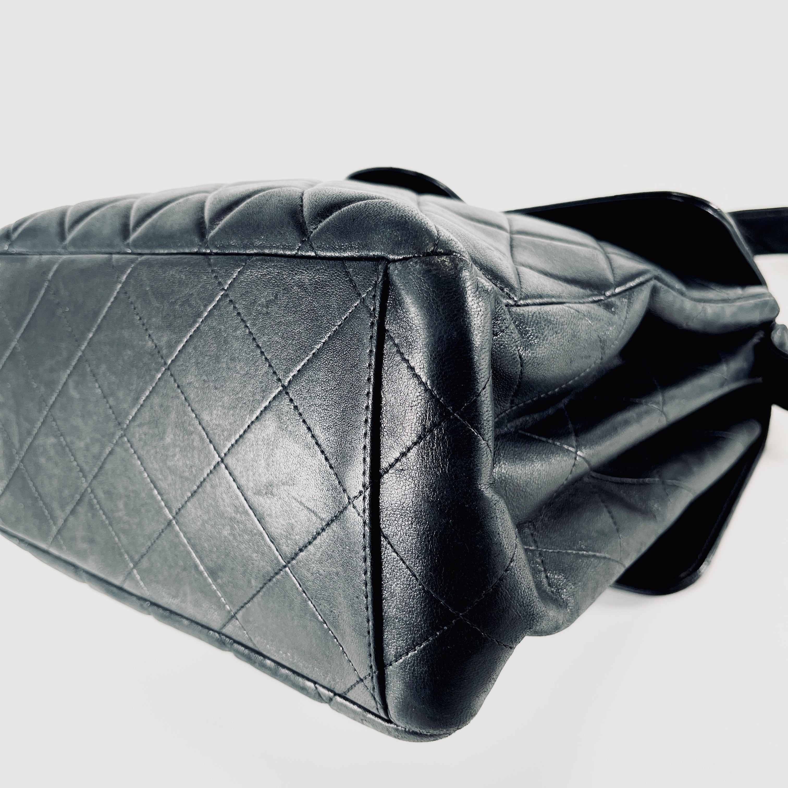 2604 secondhand CHANEL leather Shoulder bag