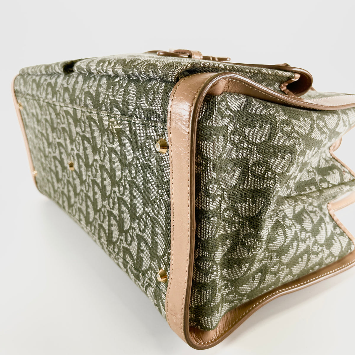 2605 secondhand CD Trotter hand bag