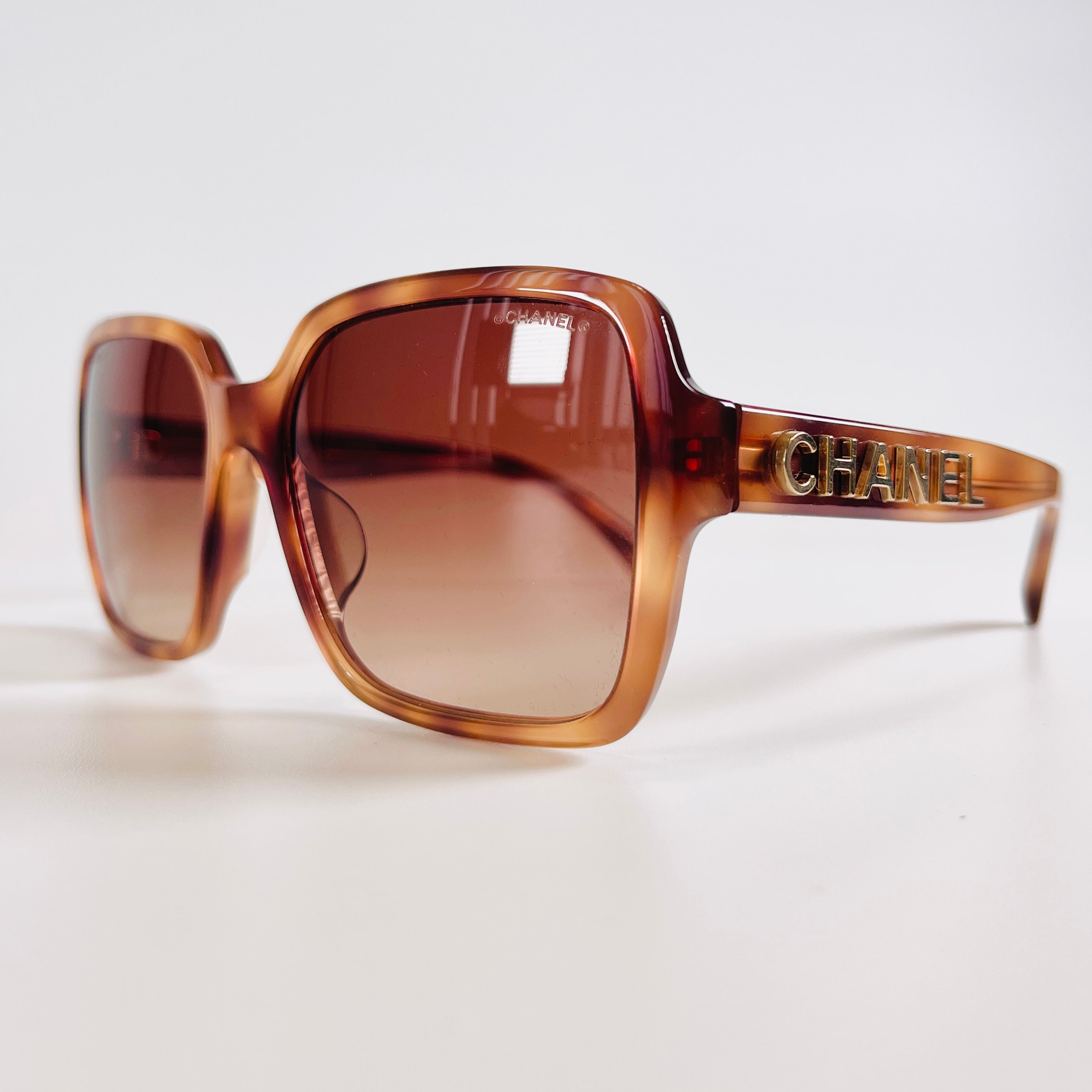 2604 secondhand CHANEL 5408 A logo sunglasses 56□17 plastic ×GP Brown × gold