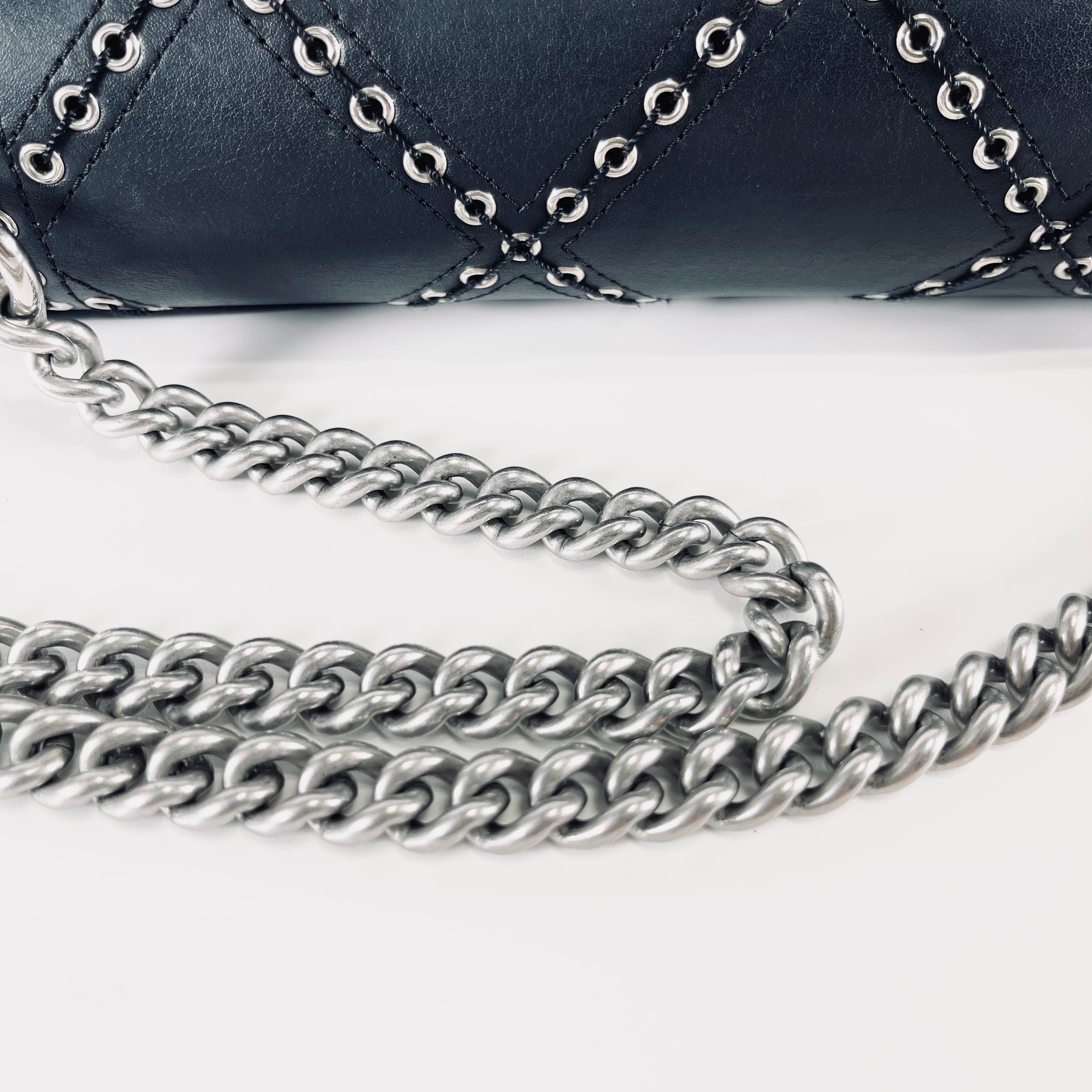 2605 secondhand CHANEL Shoulder bag