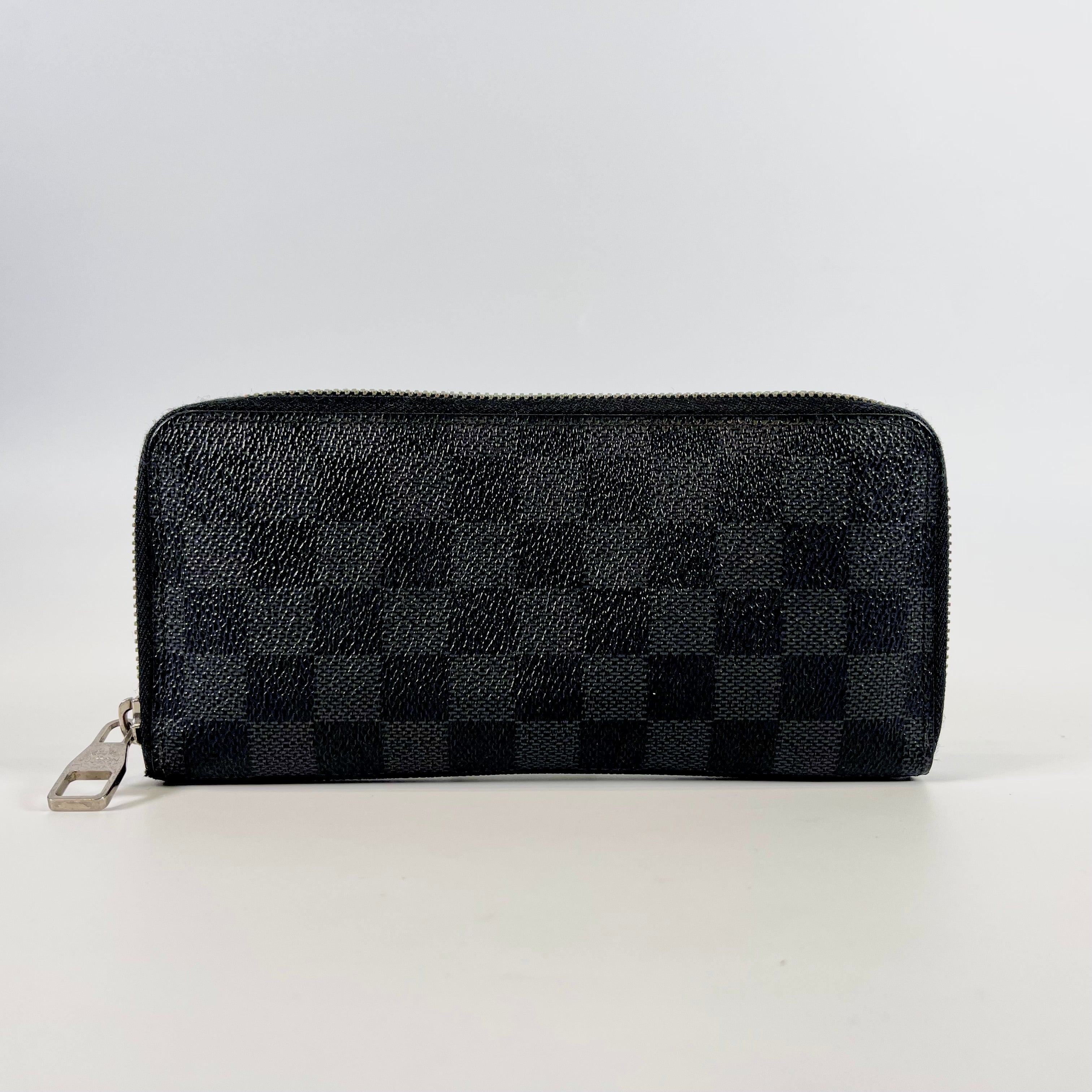 2510 Louis Vuitton Zippy Wallet Vertical Accessory