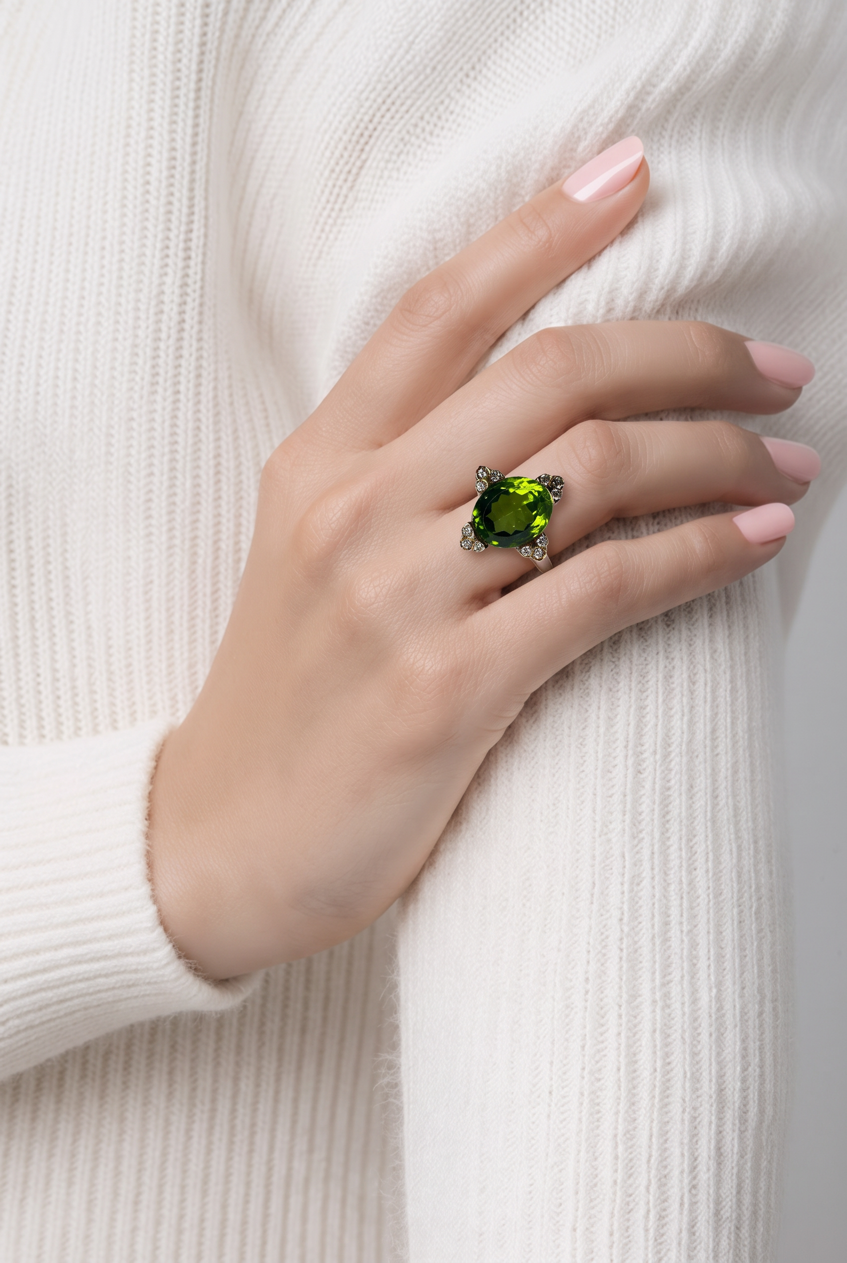 2607 secondhand Pt900/K18 ring peridot 5.76ct D 0.17ct Total 10g