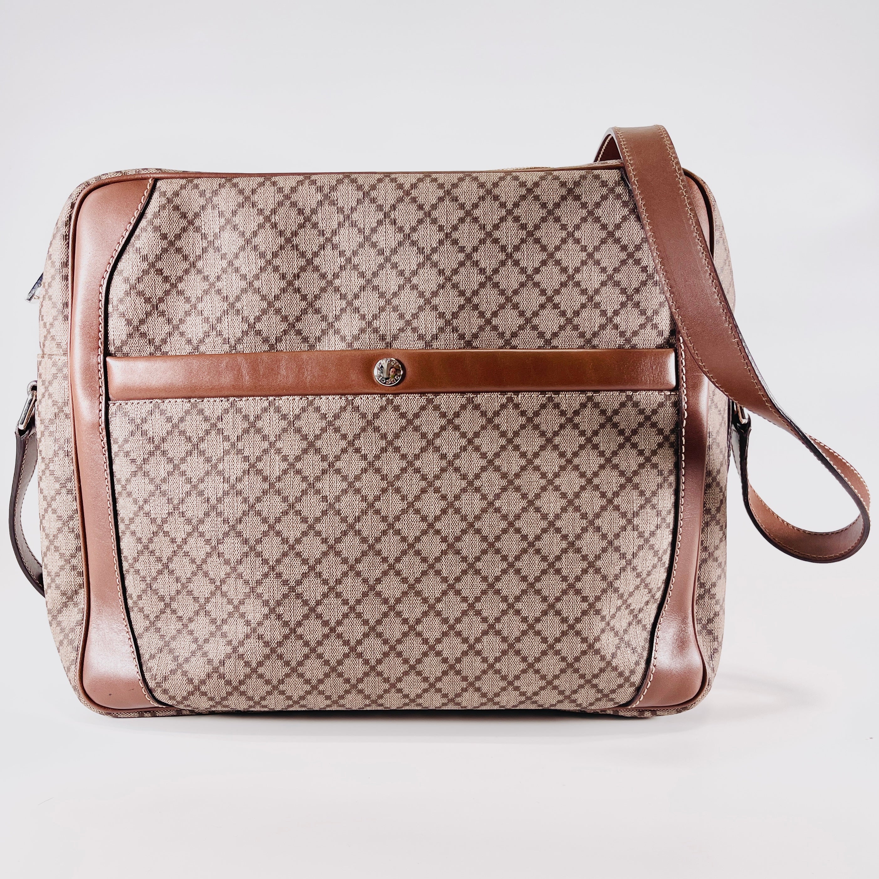 2604 secondhand GUCCI Diamante Messenger Shoulder bag