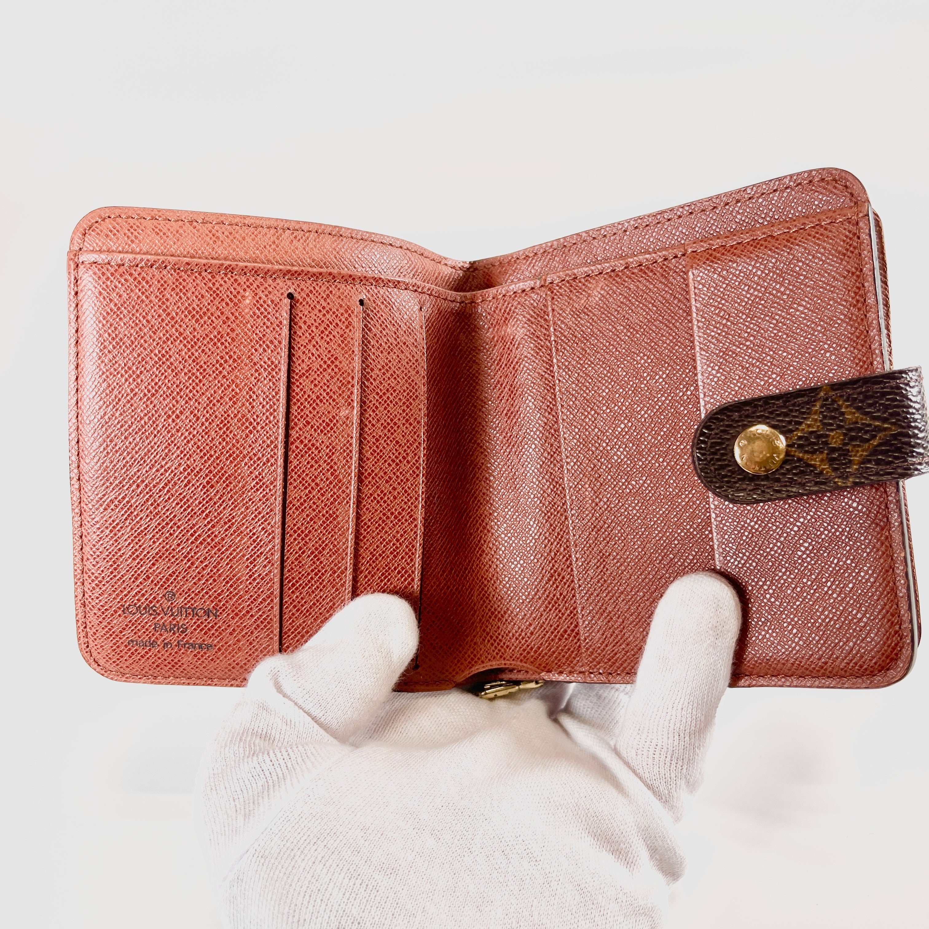 2603 secondhand LV Wallet compact Zip 83