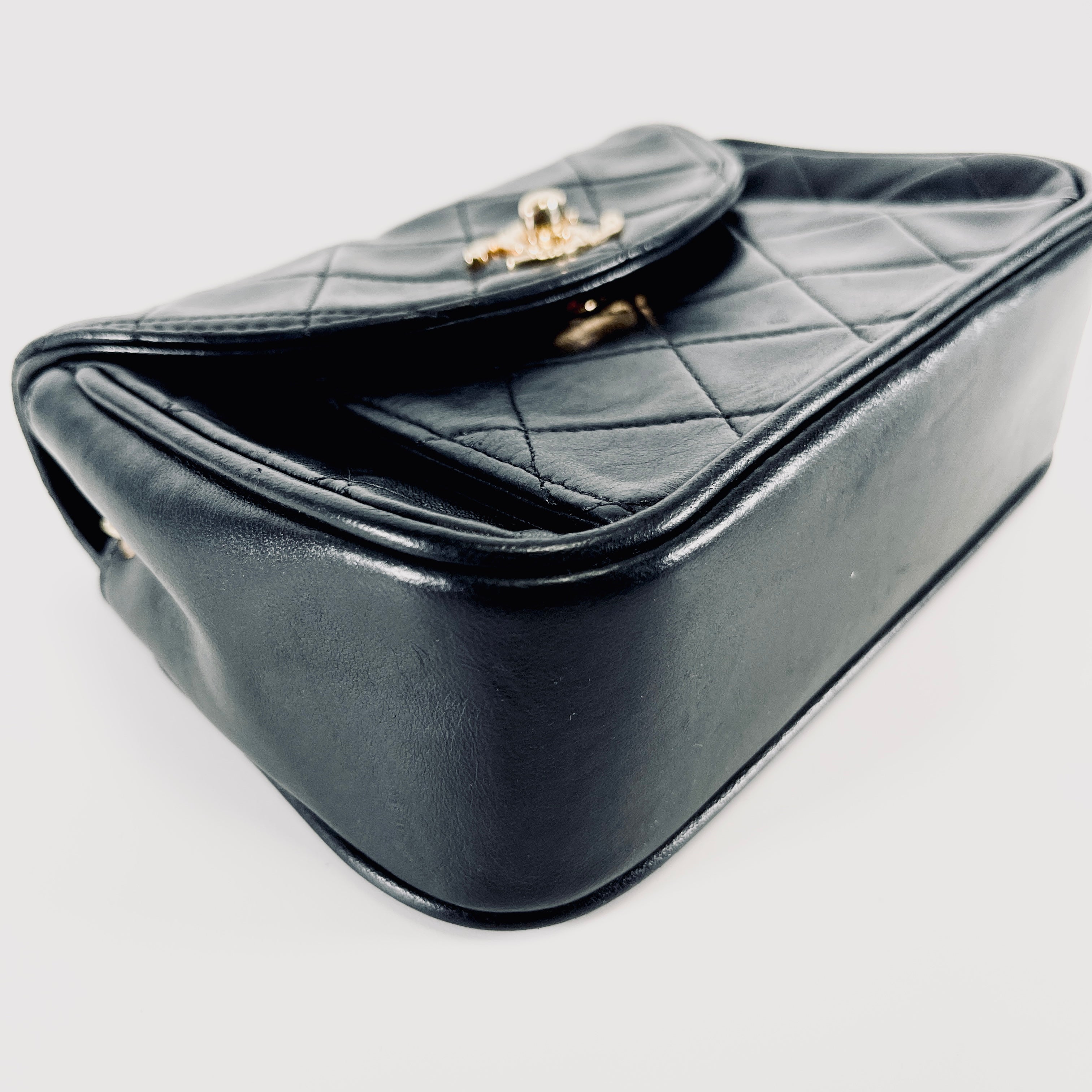 CHANEL Vintage Lambskin Matelasse Rope Chain Shoulder Bag