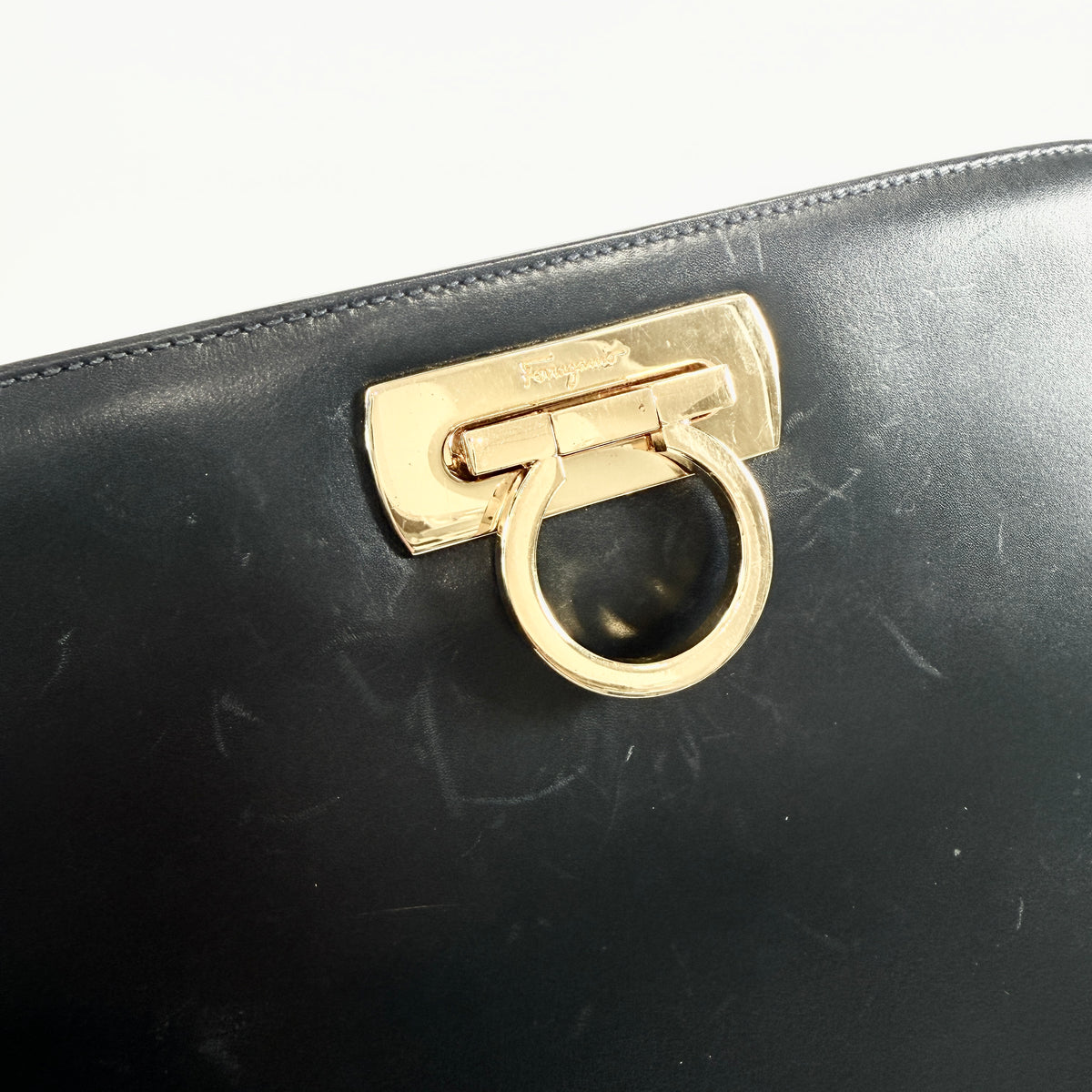2608 secondhand Ferragamo Gancini Chain Shoulder Bag