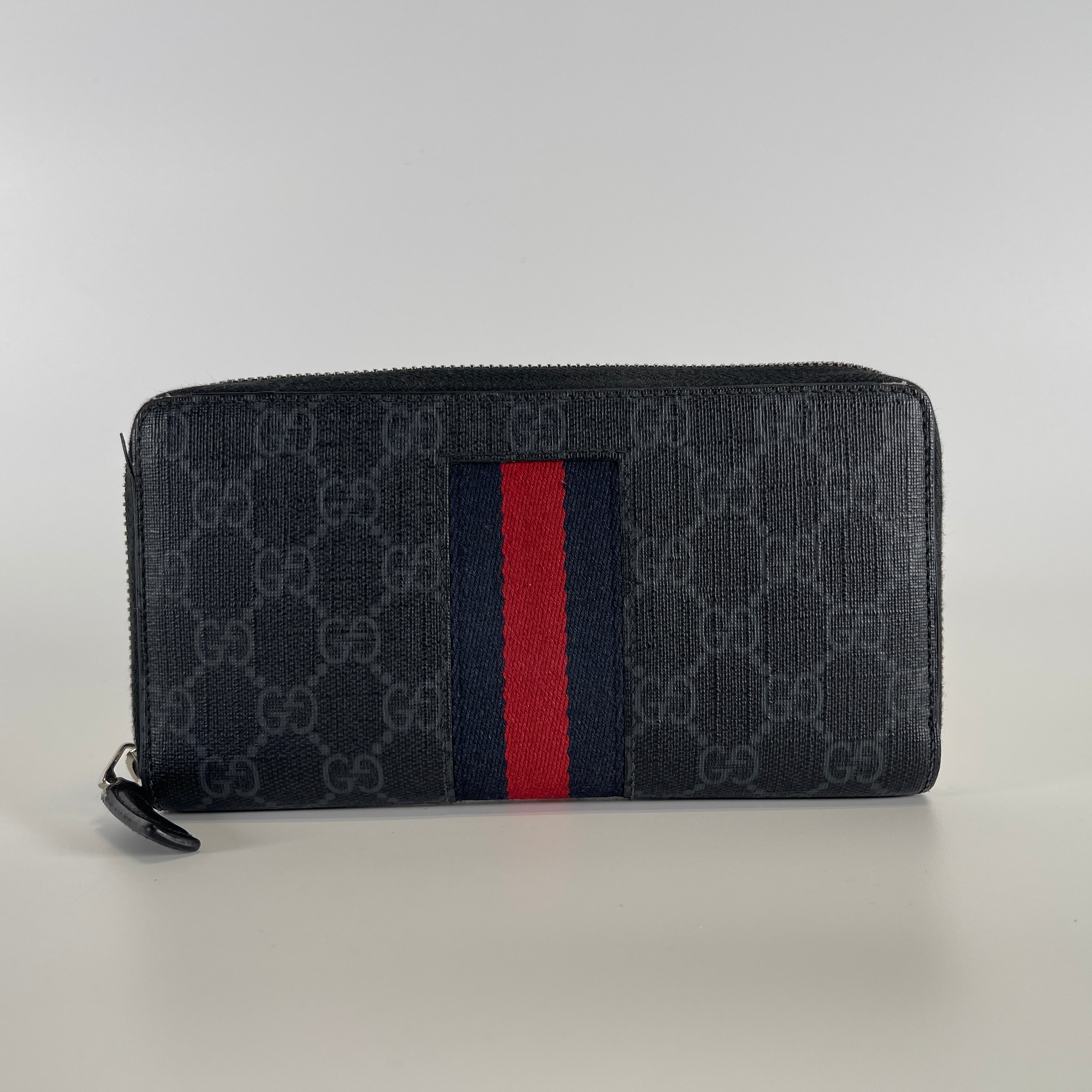2604 secondhand GUCCI GG Supreme Long wallet
