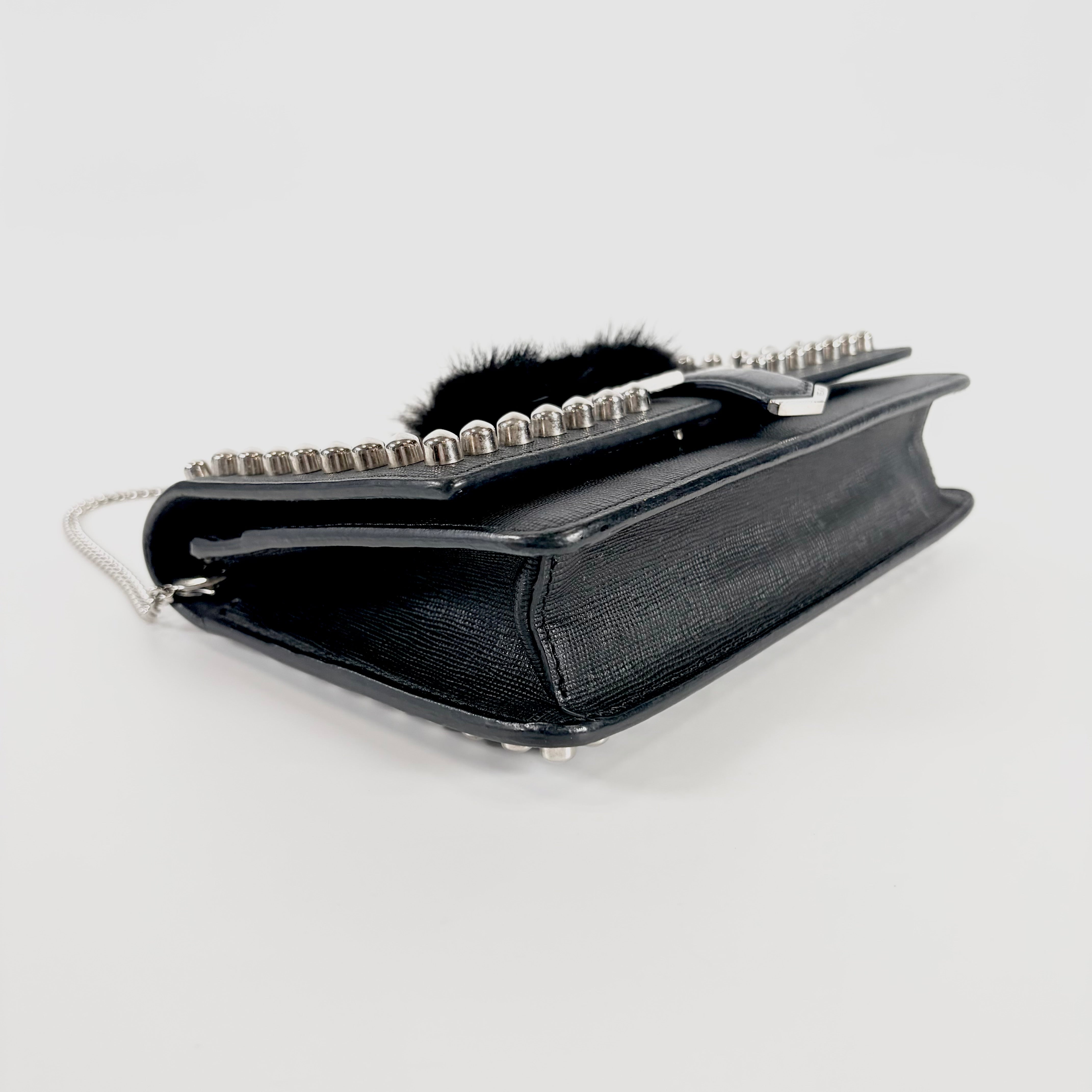 2605 secondhand Fendi shoulder bag / crossbody bag Karlito