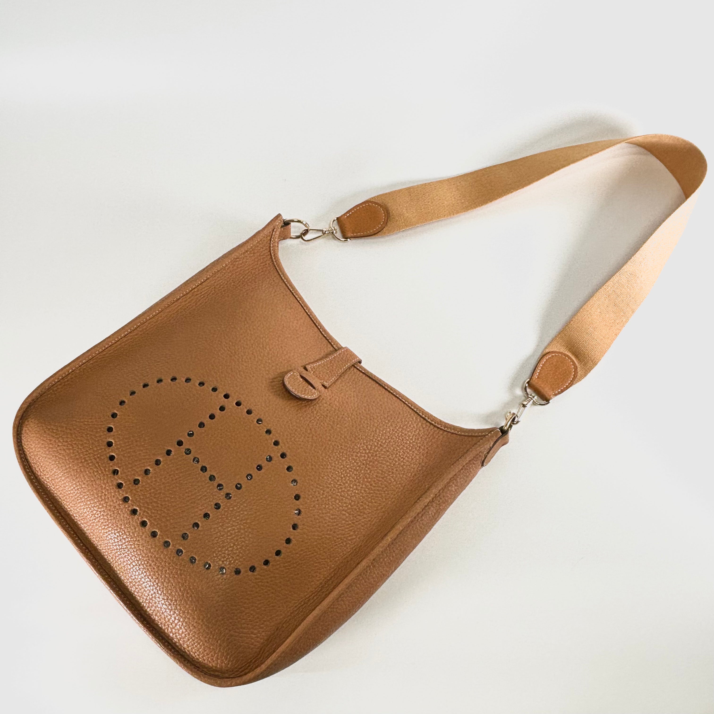 HERMES Evelyne Shoulder Bag