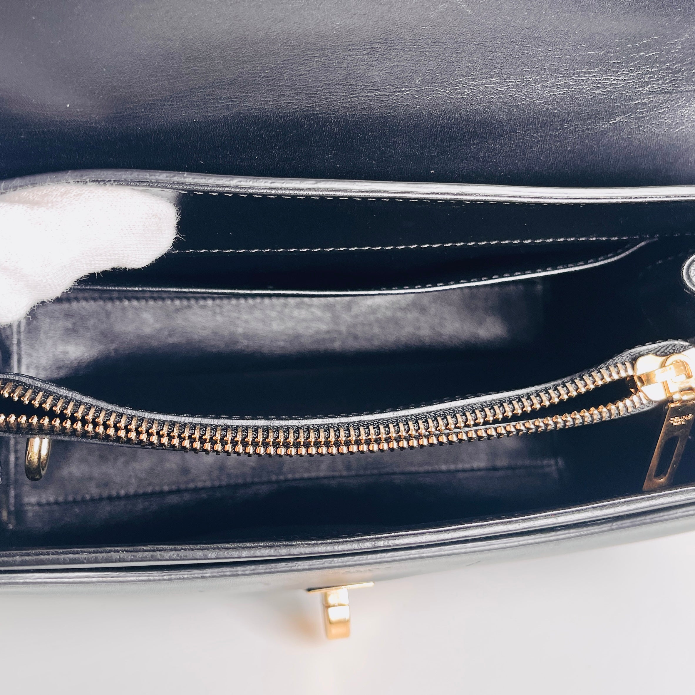 2603 secondhand CELINE 16 soft medium bag