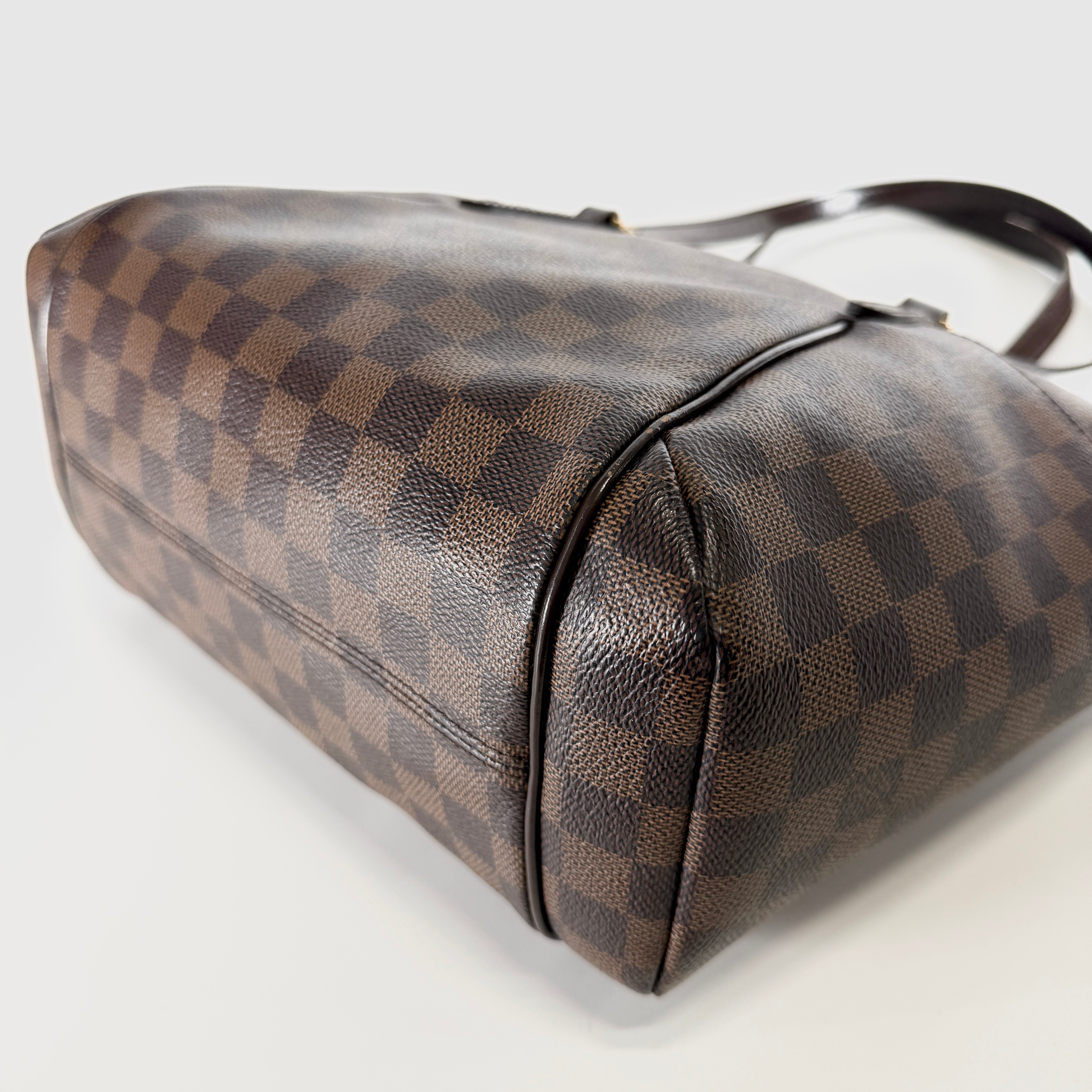 2608 secondhand LV Damier Totally PM