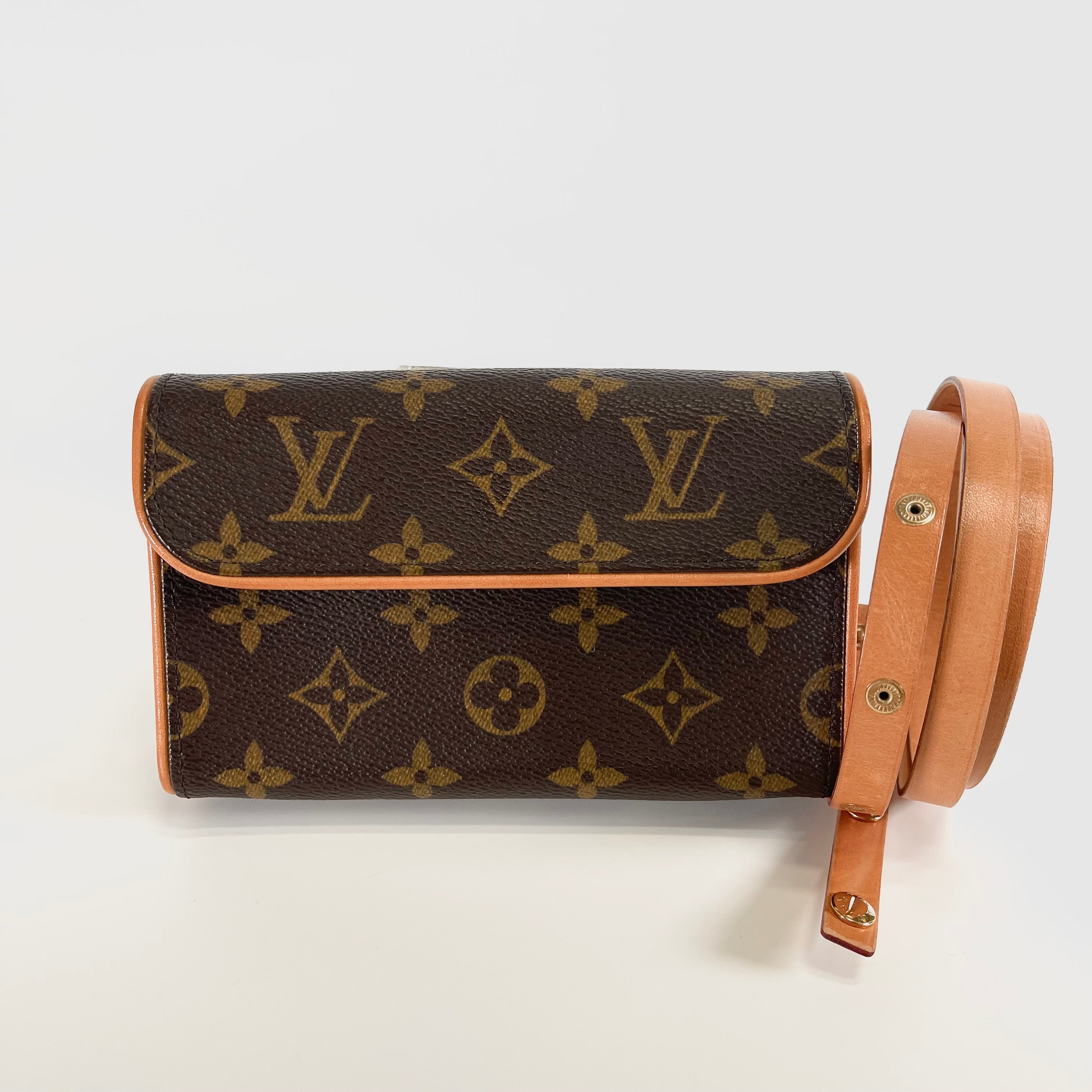 2605 secondhand LV bag Pochette M51855/FL0014/ Monogram