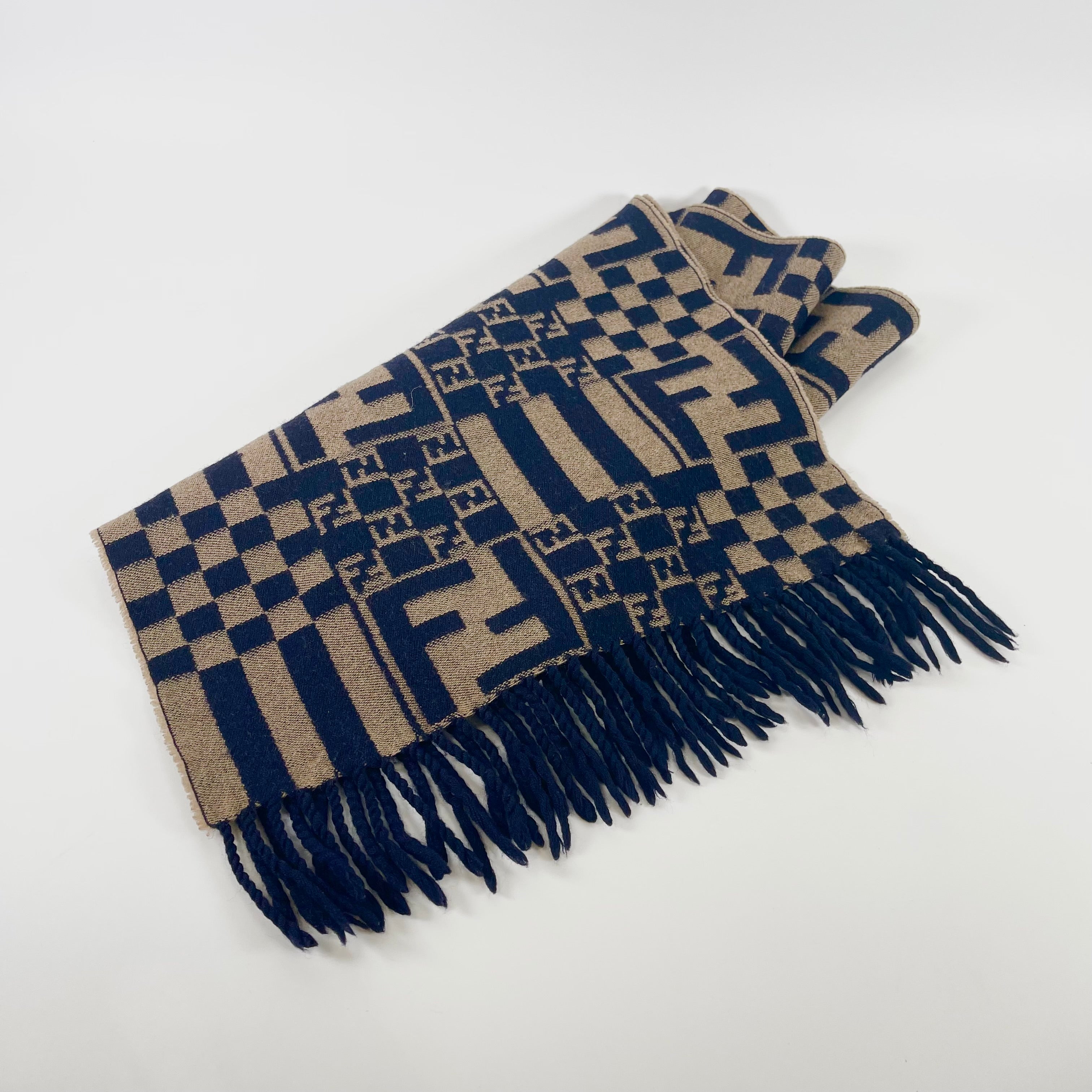 2512 FENDI muffler scarf / bandana