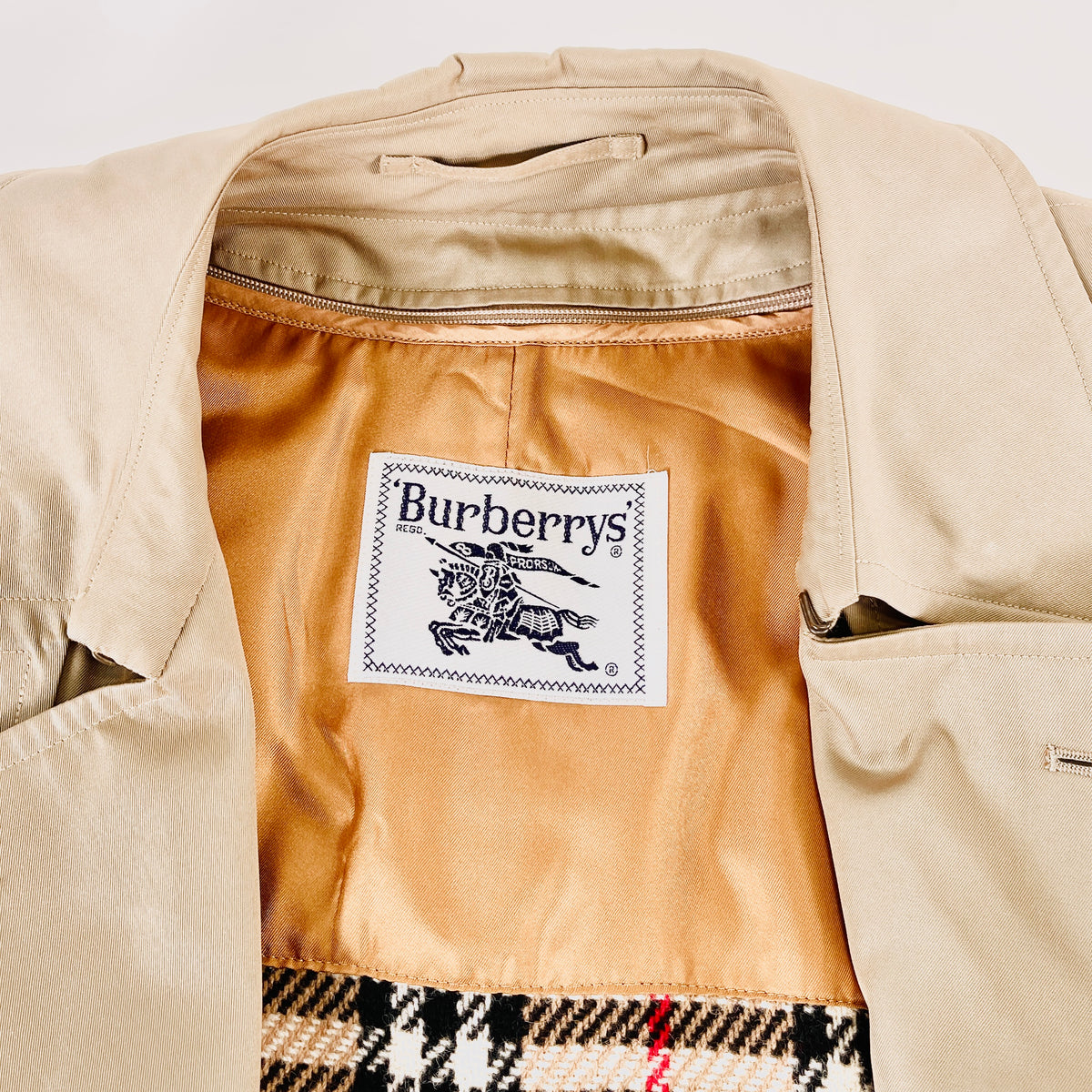 2606 secondhand BURBERRY coat Khaki