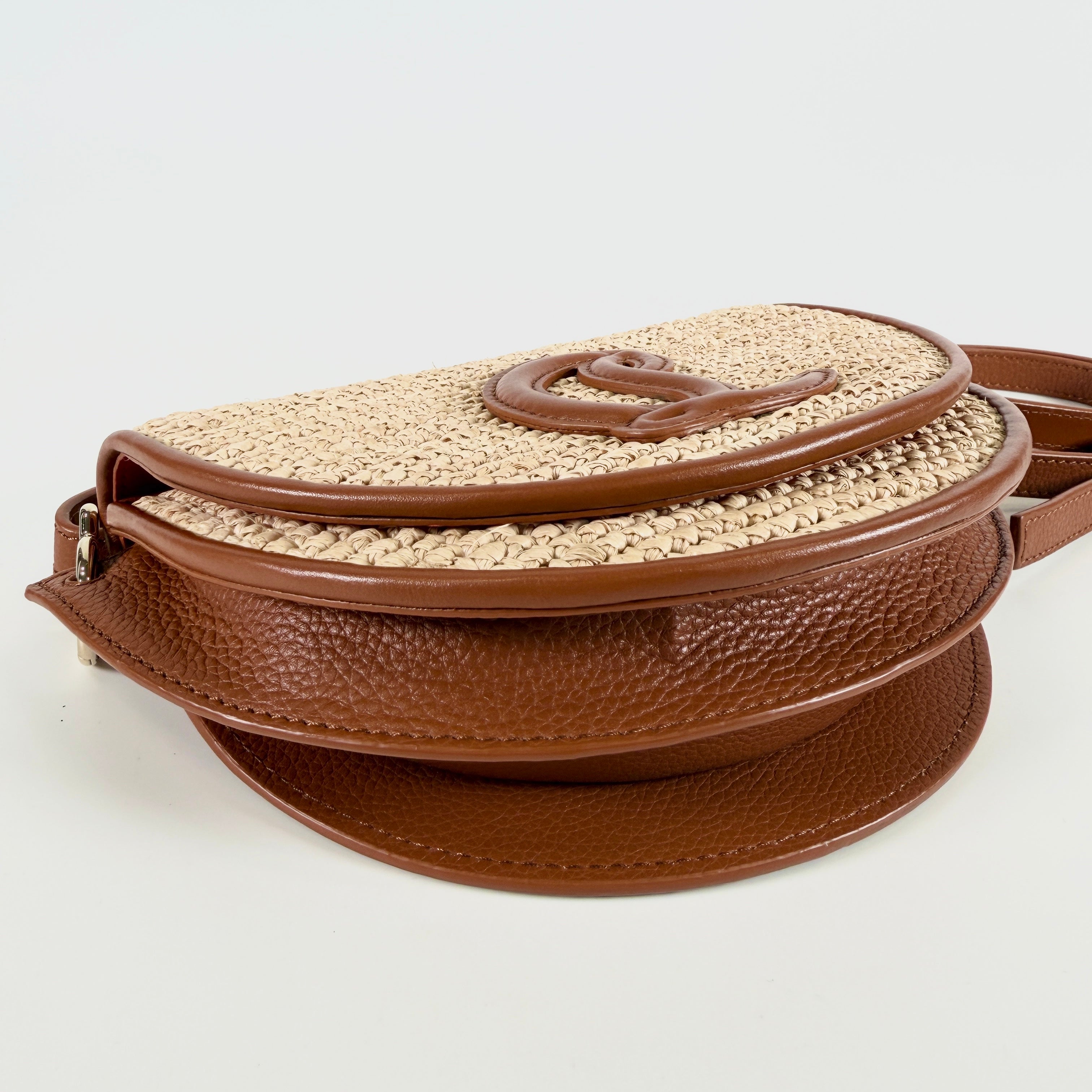 2606 secondhand Christian Louboutin shoulder straw